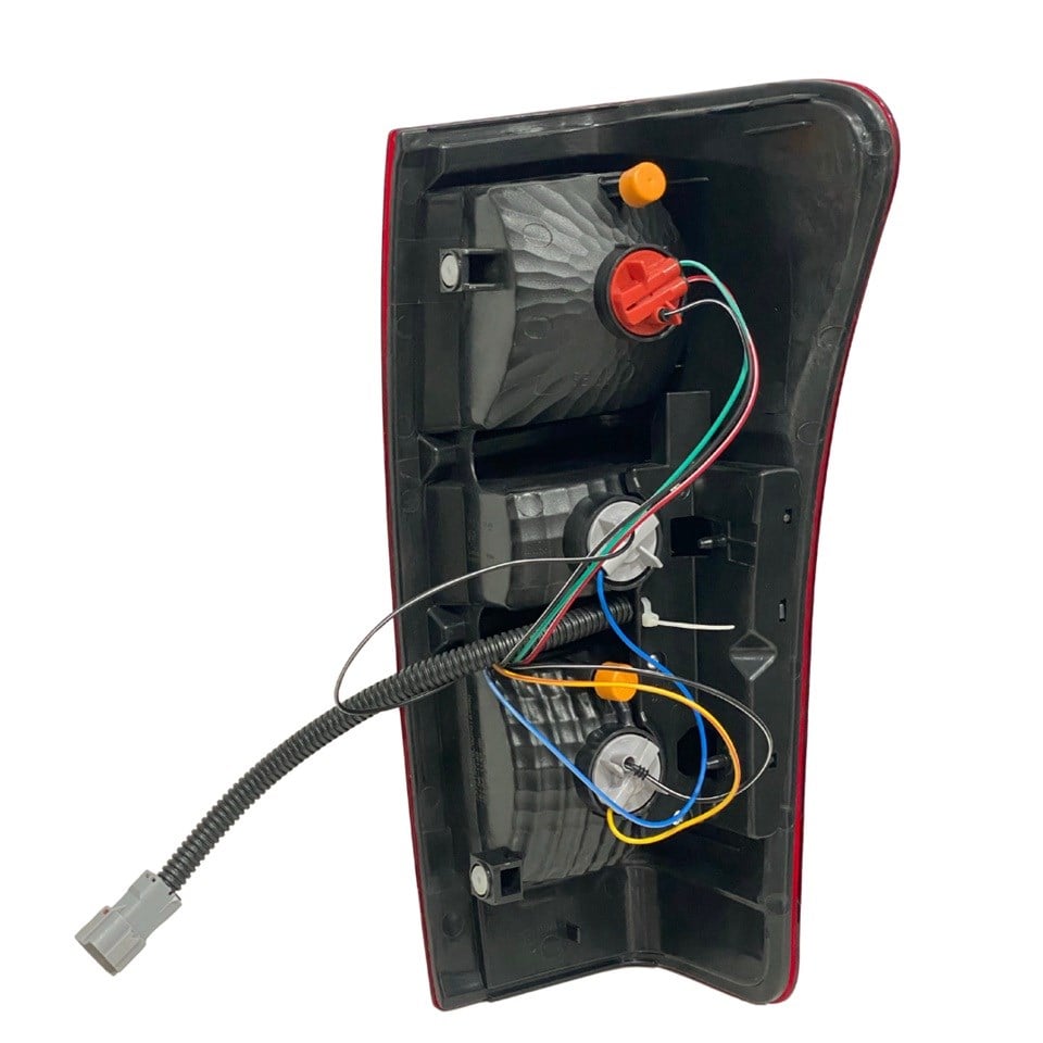 STOP LAMBASI (DUYLU) ISUZU D-MAX 2012-2016 SOL