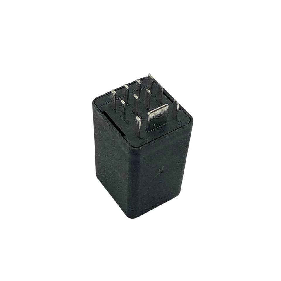 BOSCH 12V KIZDIRMA RÖLESİ (11 FİŞ) AUDI A4/A5/A6/Q5/Q7-PORSCHE CAYENNE-VW TOUAREG MALAYSIA