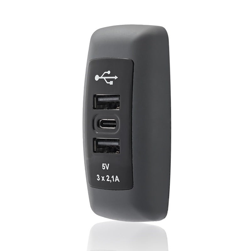 SANEL 12V-24V TELEFON ŞARJ CİHAZI (USB X 2+TYPE-C) (2.1A X 3) (MAVİ LED IŞIK)