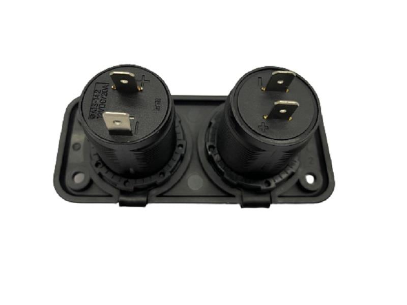 12V-24V TELEFON ŞARJ CİHAZI (ÇAKMAK GİRİŞLİ) (2 X USB GİRİŞLİ) SİYAH