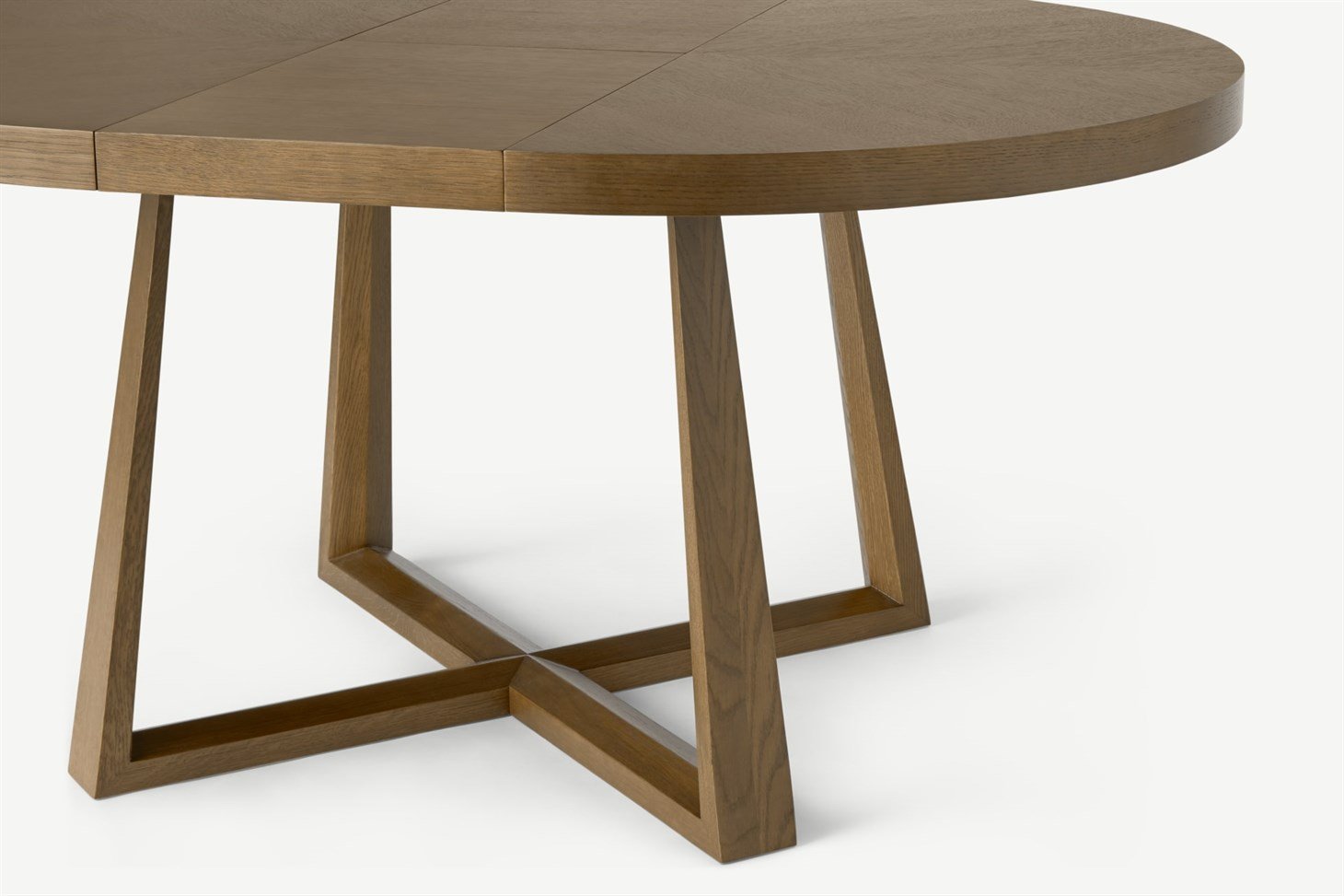 Belgrave 4- 6 Seat Round Extending Dining Table, Dark Stained Oak