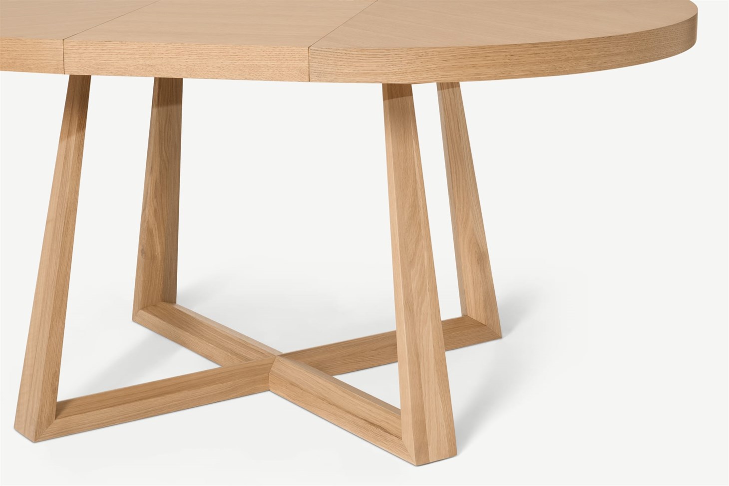 Belgrave 4-6 Seat Round Extending Dining Table, Oak