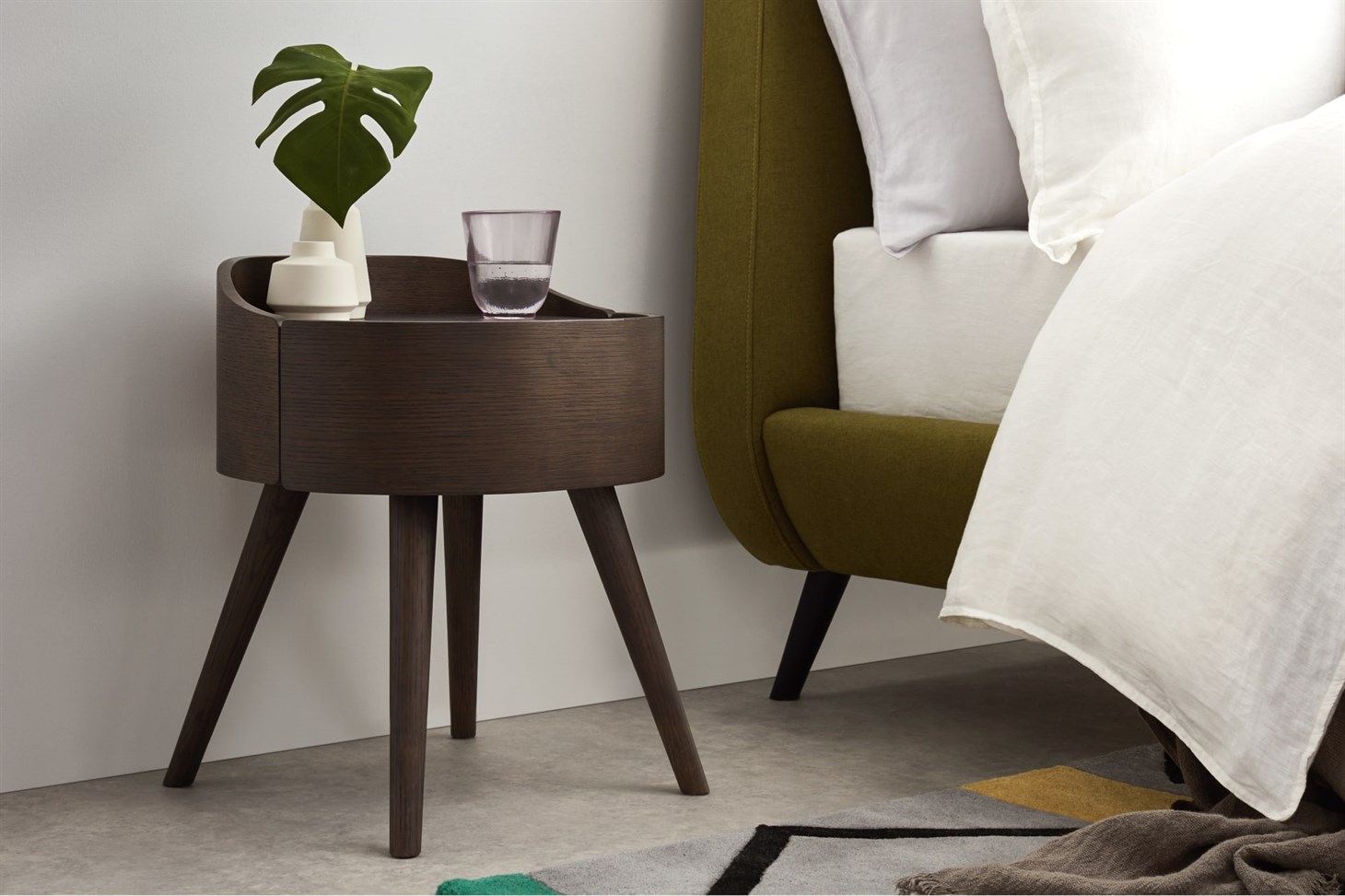 Odie Bedside Table, Dark Stain Oak