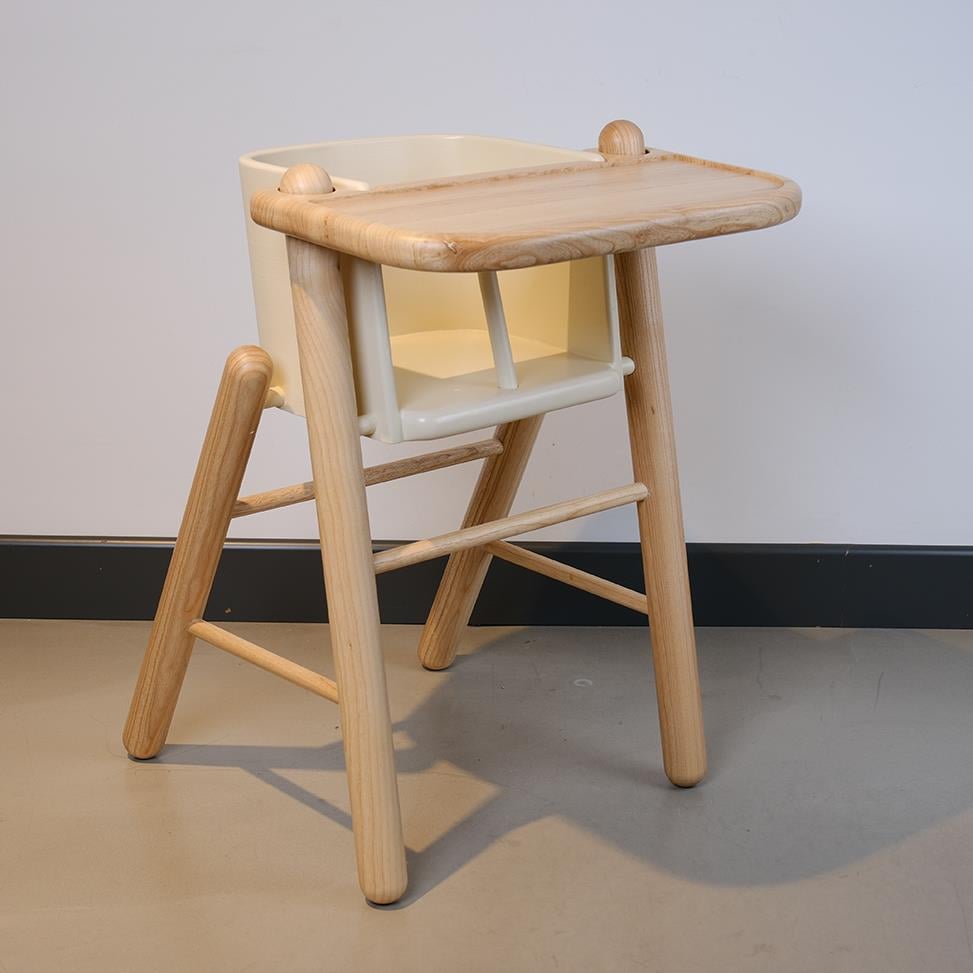 Throne Mama Sandalyesi, Masif Dişbudak 