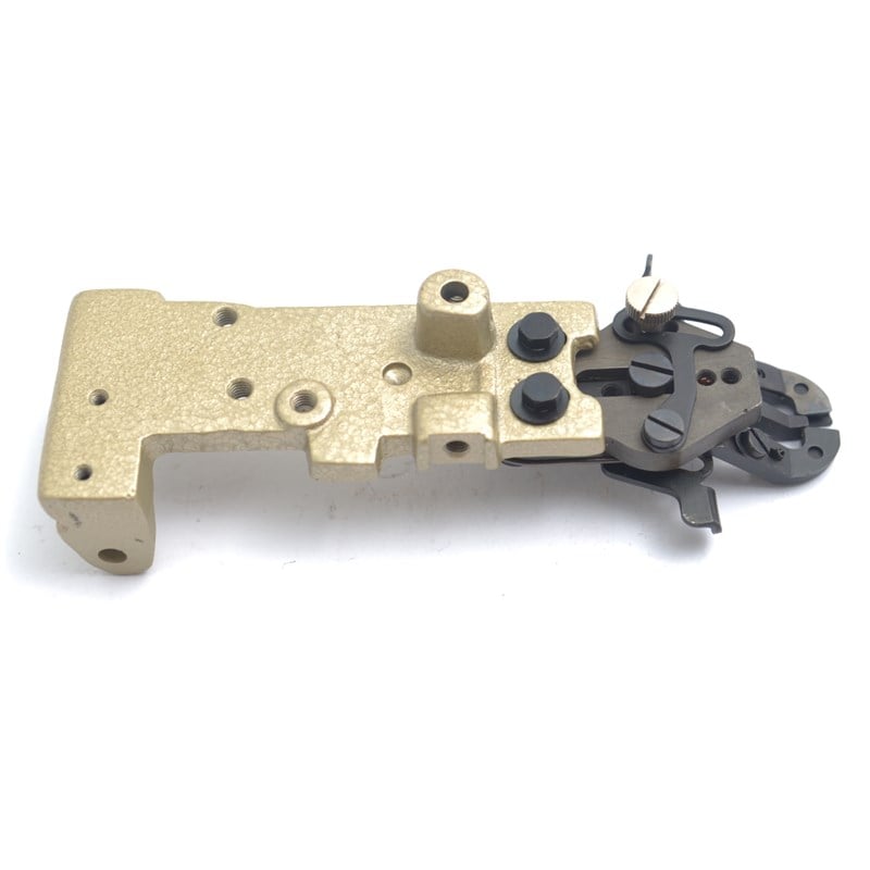 Düğme Parça ÇeşitleriMEGATEXBROTHER 916 DÜĞME ÇENESİ / S03457-001