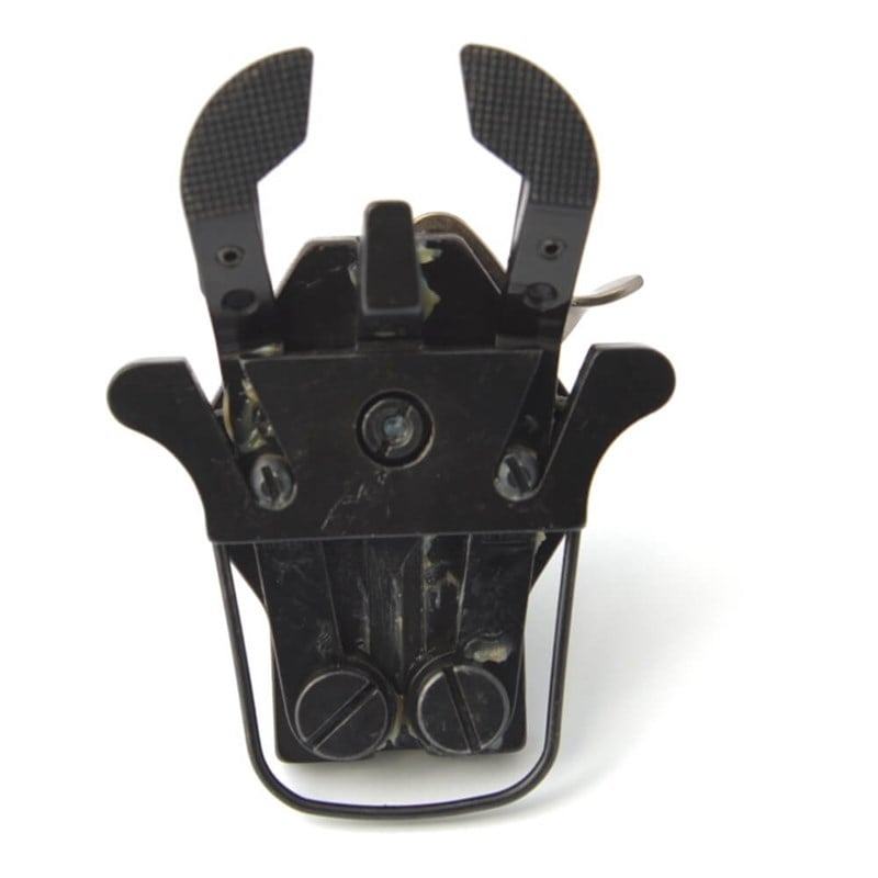 Düğme Parça ÇeşitleriHard SteelBrother 913/916 Düğme Çenesi / 430-63-6LSA (YJ-224