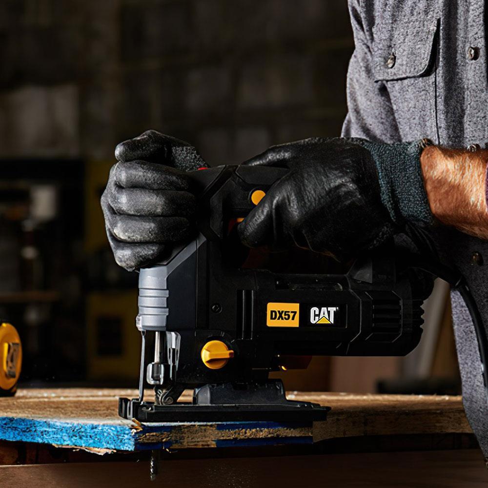 CAT DX57 750Watt Profesyonel Devir Ayarlı Dekupaj Testere 
