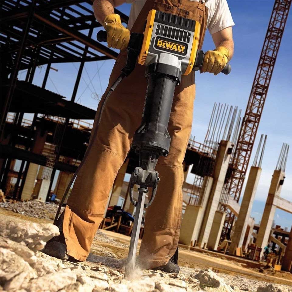 Dewalt D25981 2100 W 72J 28mm 30 KG Kırıcı