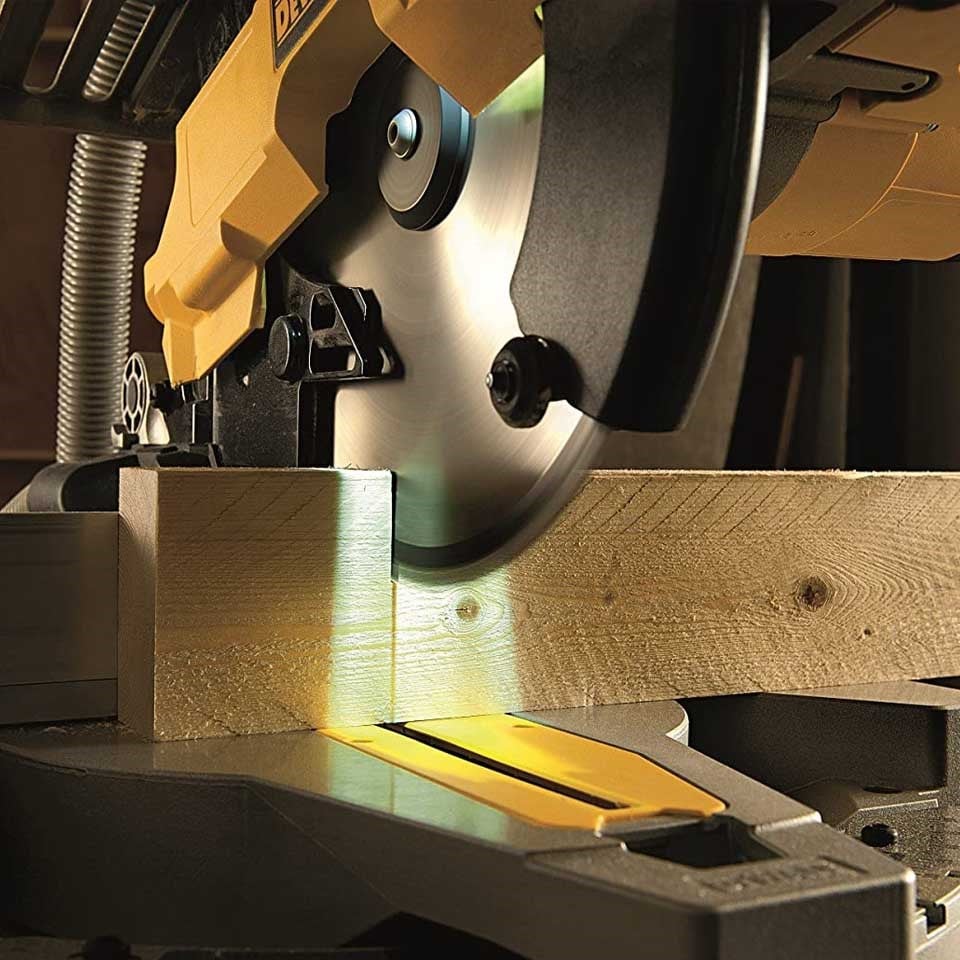 Dewalt D27113 Gönye Kesme 1600w 305mm