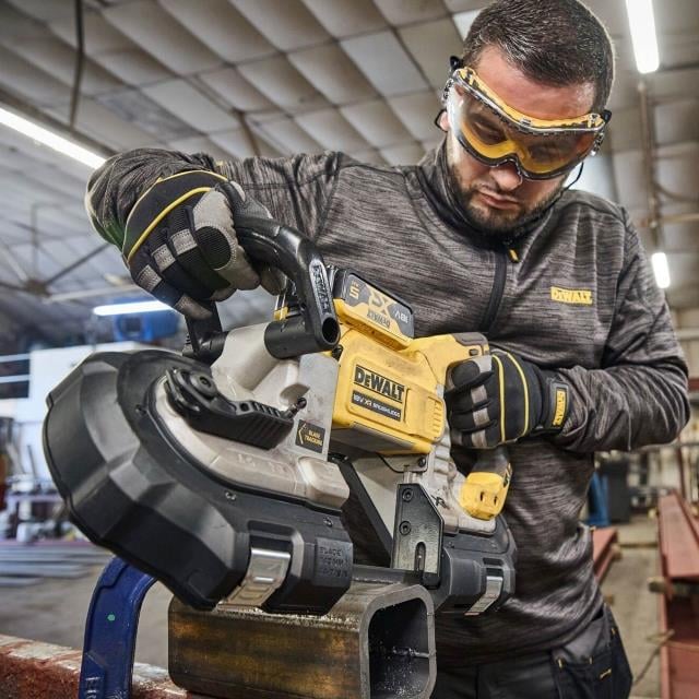 Dewalt DCS374N Kömürsüz Şerit Testere Aküsüz | dewdepo