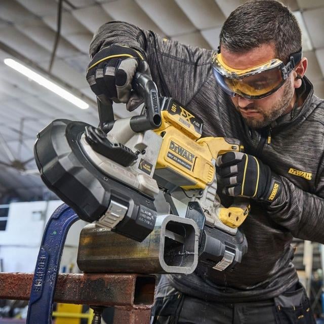 Dewalt DCS374N Kömürsüz Şerit Testere Aküsüz | dewdepo
