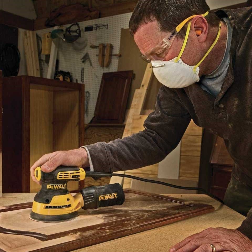 Dewalt DWE6423 Eksantrik Zımpara