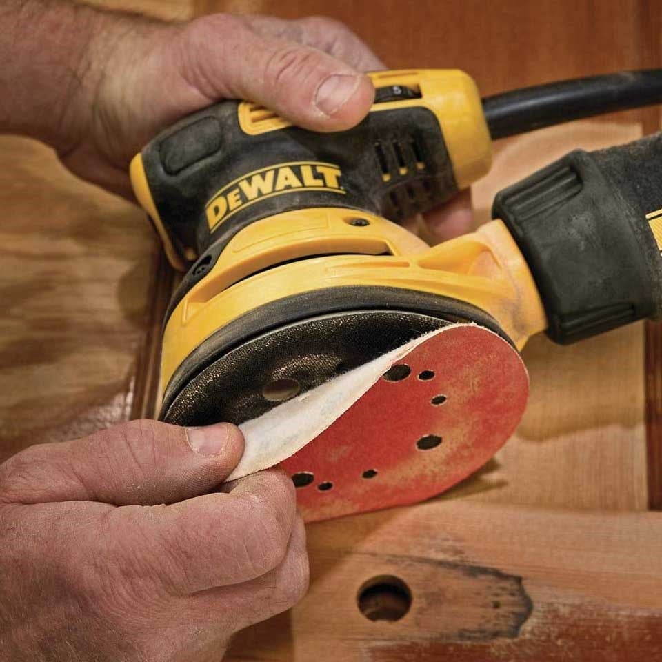 Dewalt DWE6423 Eksantrik Zımpara
