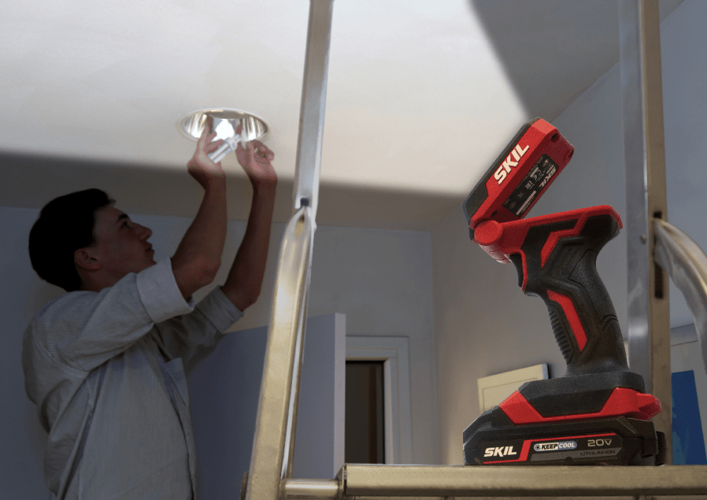 SKIL PowerTools 3155CA Akülü Led Işık 400 Lümen | dewdepo.com