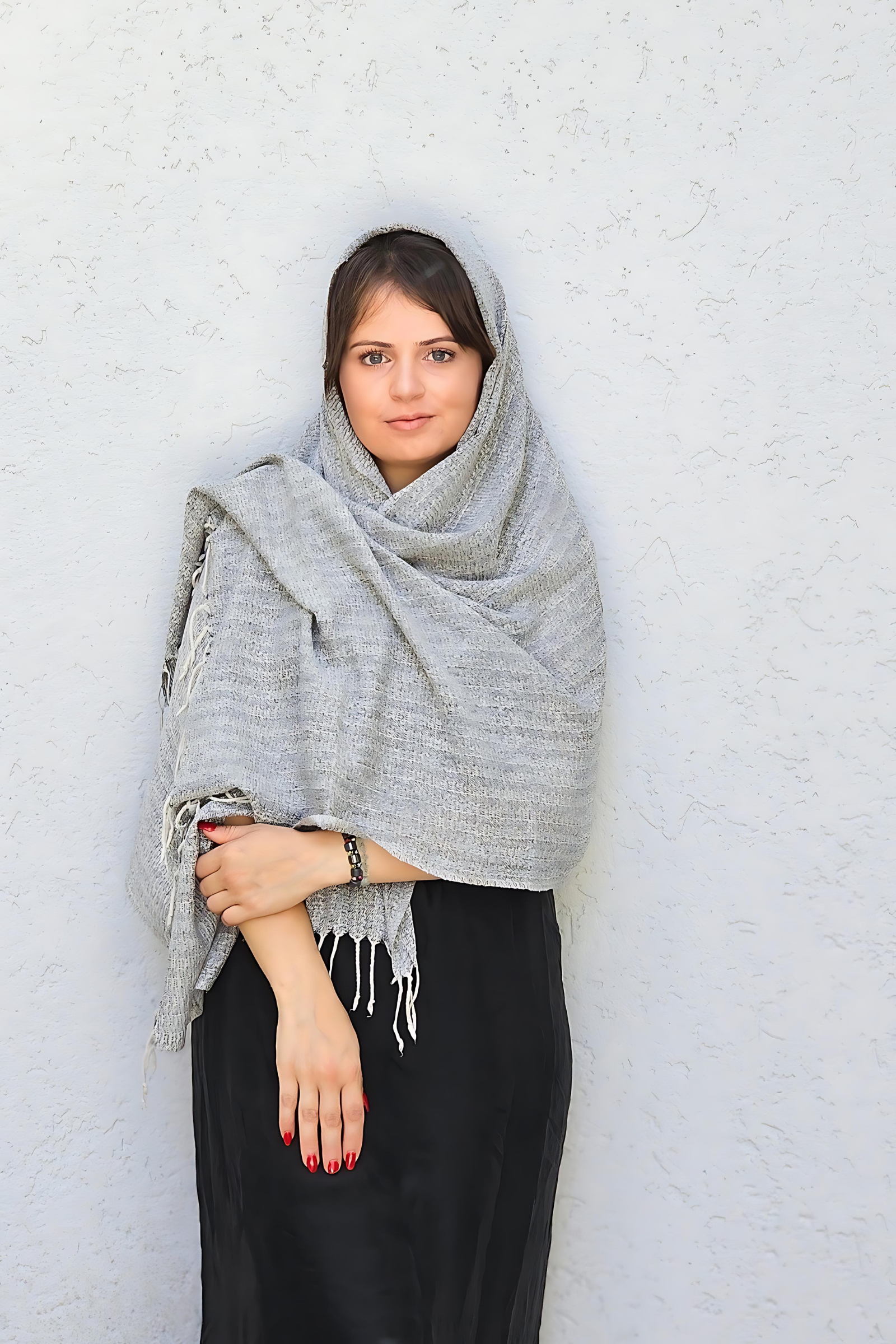 Gri El Dokuma Kamçıbaşı İpek Şal  Bahtiyar İpek Şal