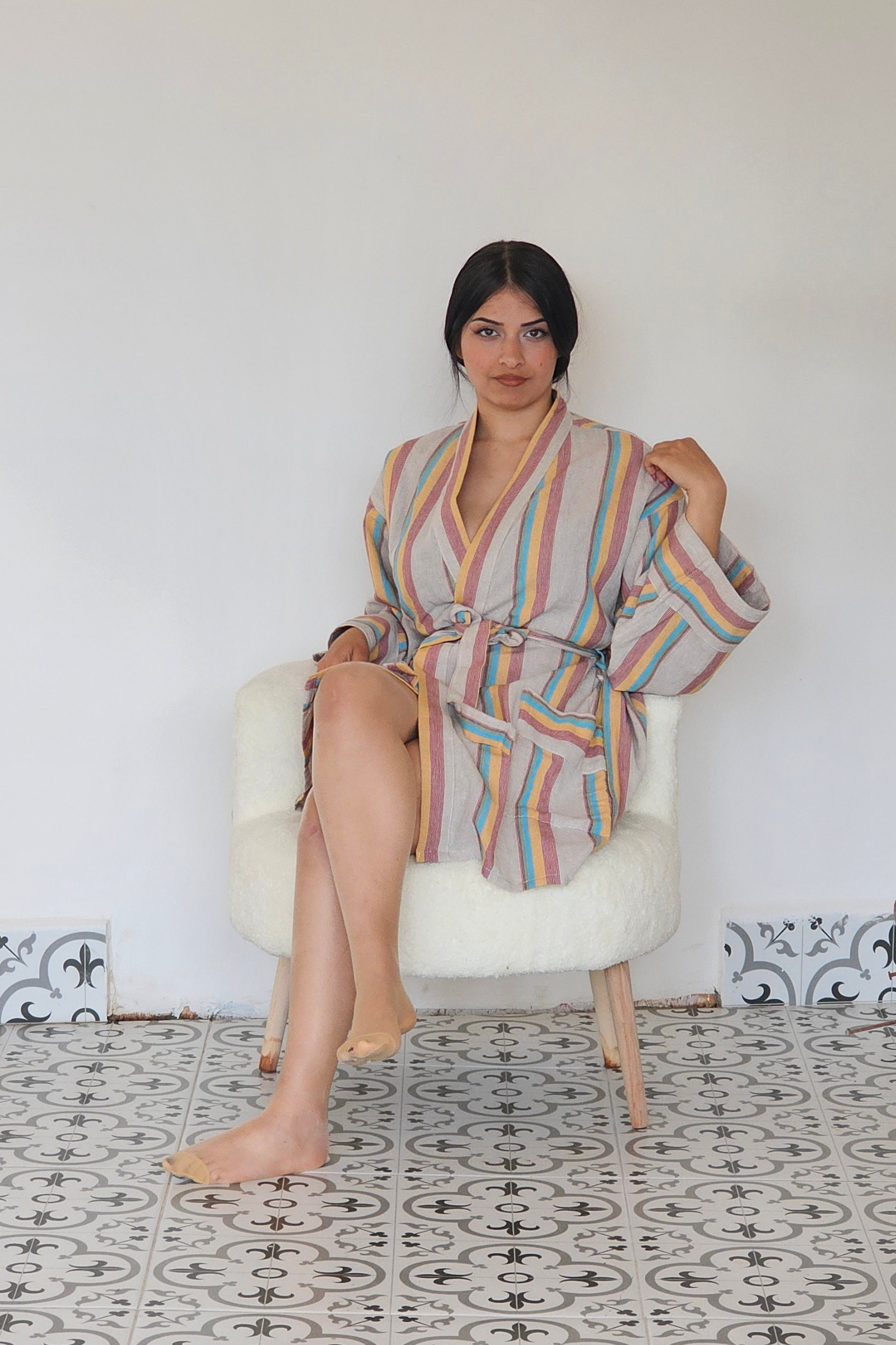 gri kalın mavi sarı kırmızı çizgili kimino  Bahtiyar İpek kimono