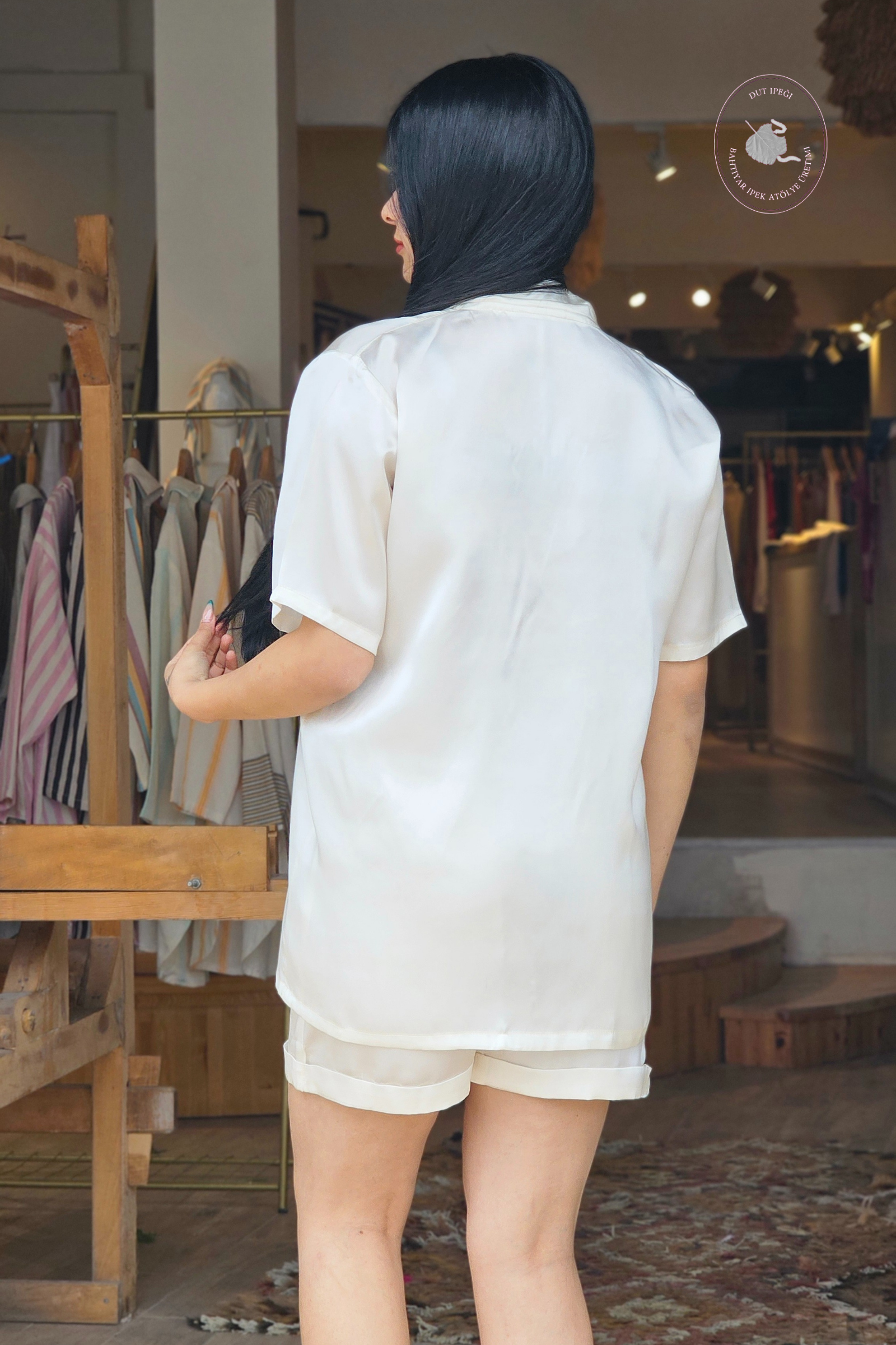 Ham Renk Şortlu Pijama Takımı  Bahtiyar İpek İpek Pijama Takımı