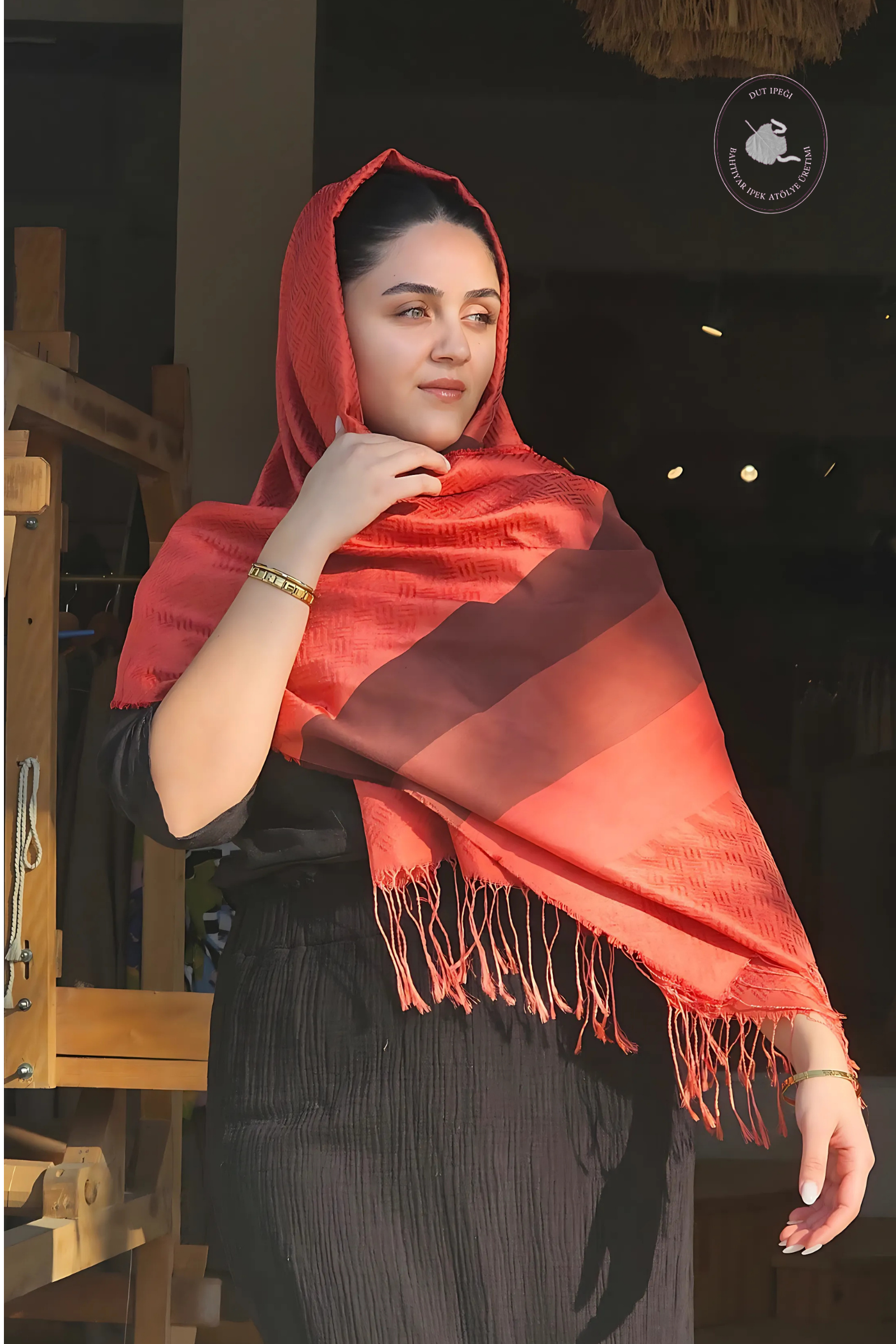 Kırmızı Geniş Siyah Çizgili İpek Şal  Bahtiyar İpek Şal