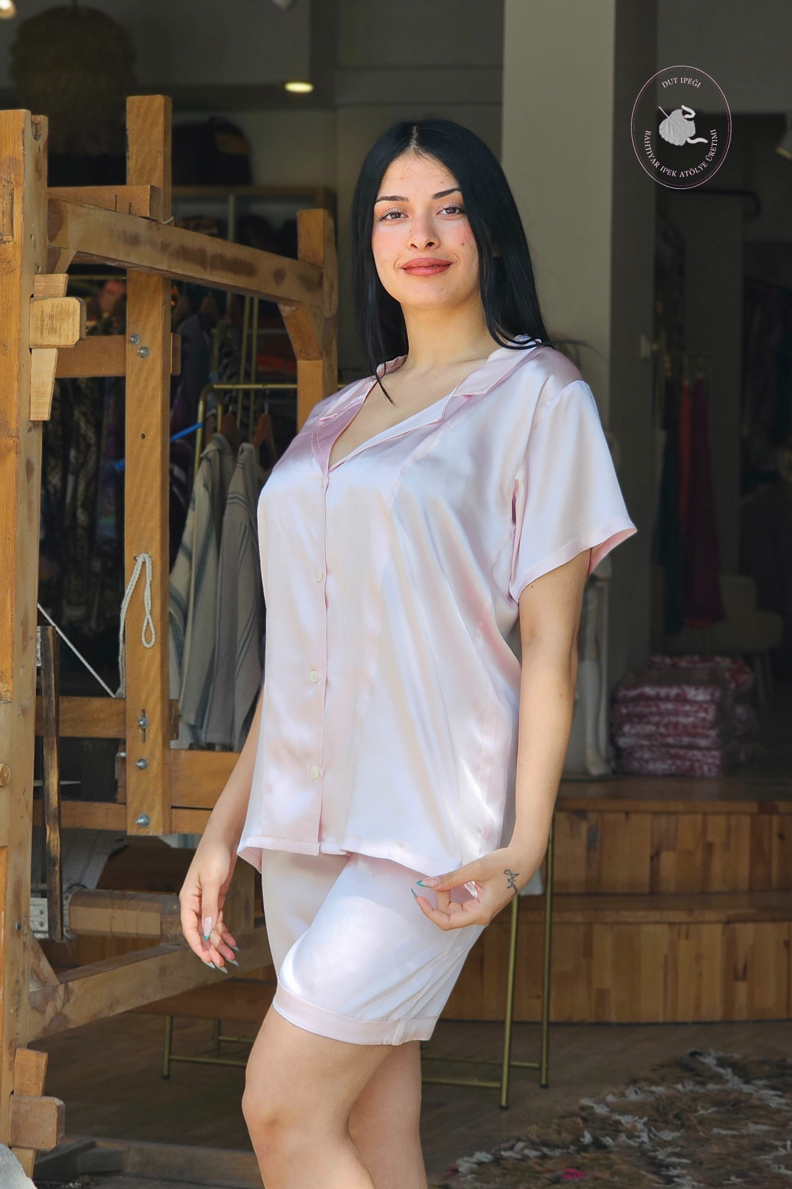Pudra Pembesi Şortlu İpek Pijama Takımı  Bahtiyar İpek İpek Pijama Takımı