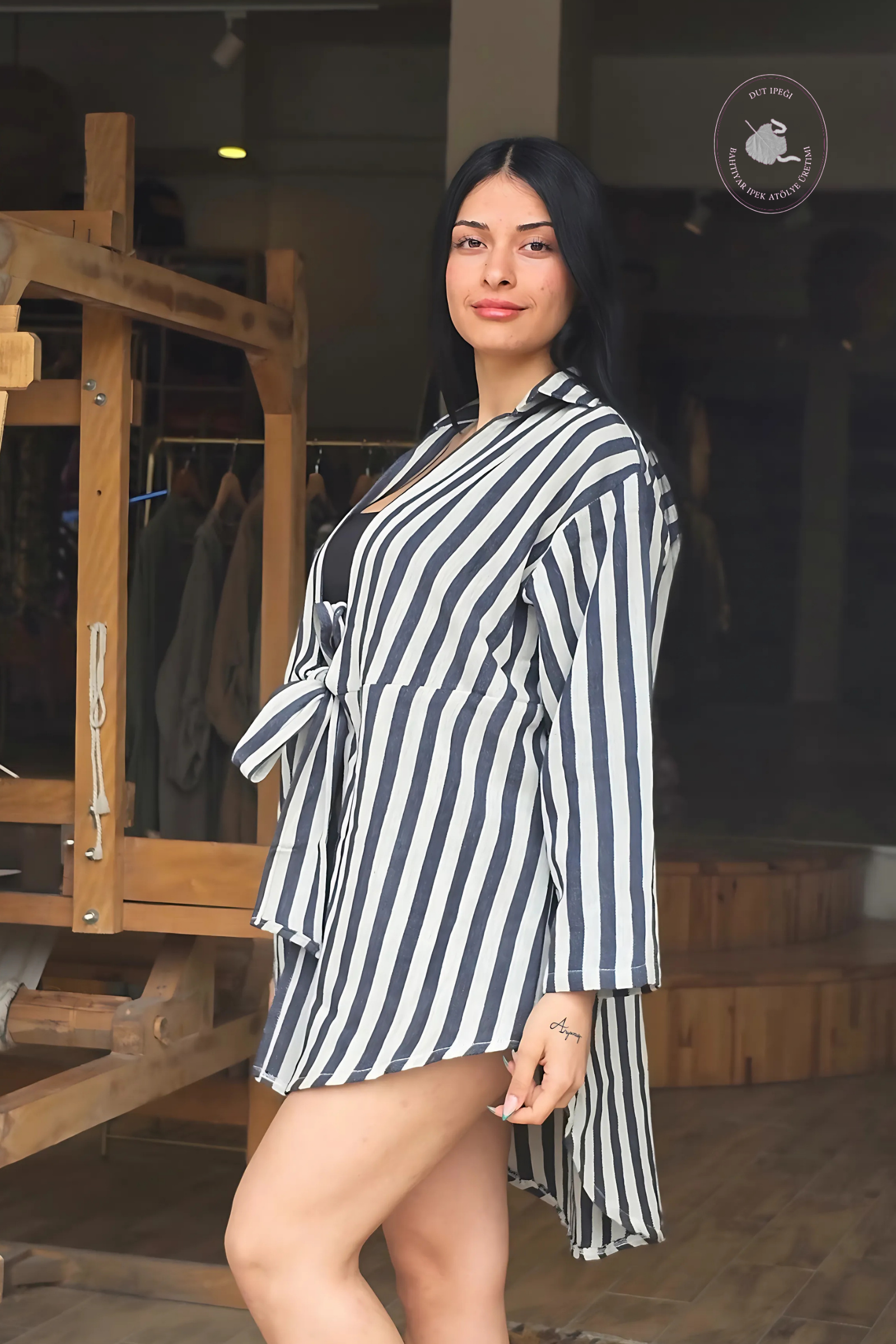 Siyah Çizgili El Dokuma Pamuk Gömlek Pareo  Bahtiyar İpek Pareo