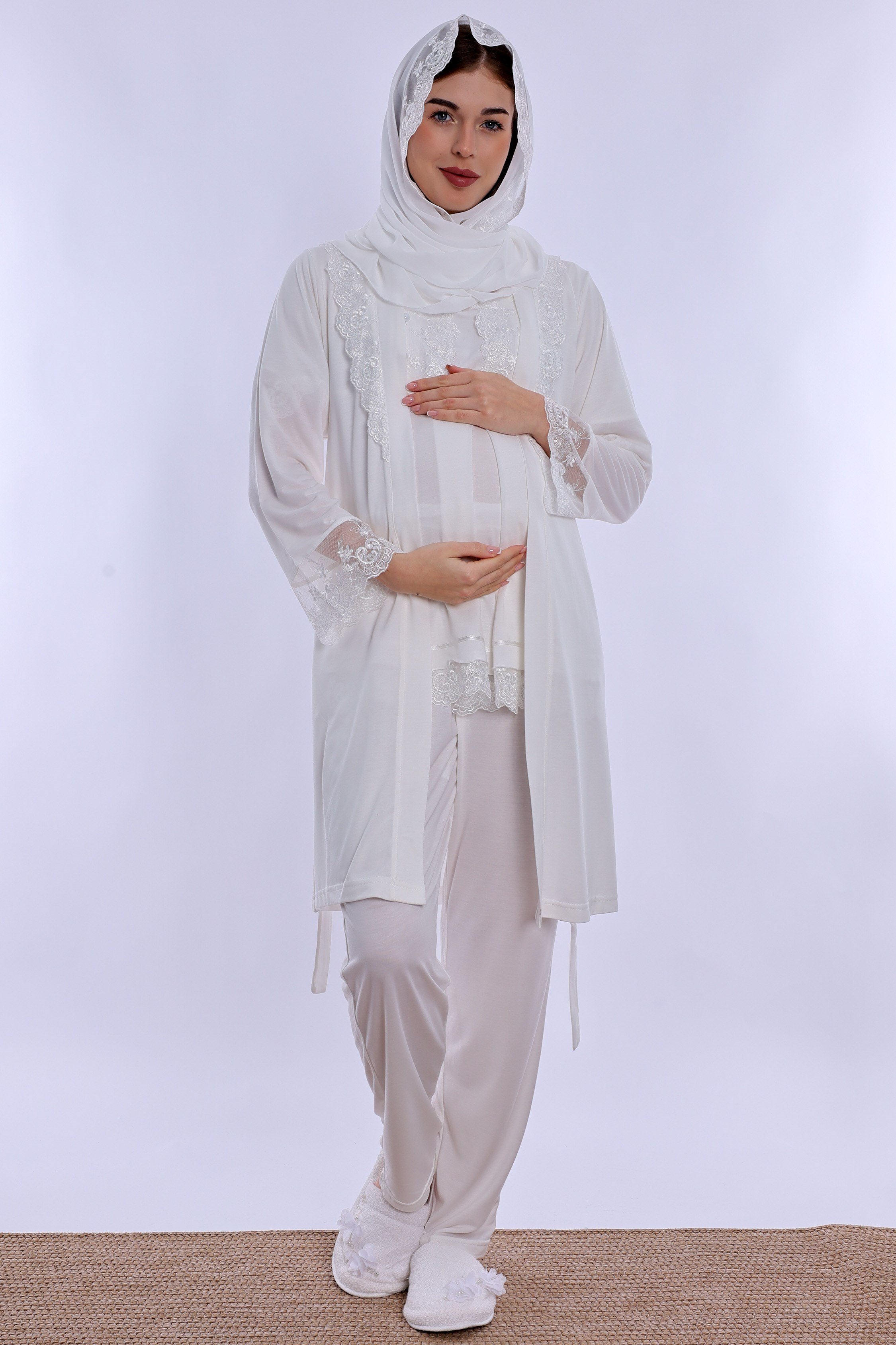 2T60342 Tesettürlü Rahat Kesim Emzirme Özellikli Sabahlıklı Hamile Lohusa Pijama Takımı  - Ekru