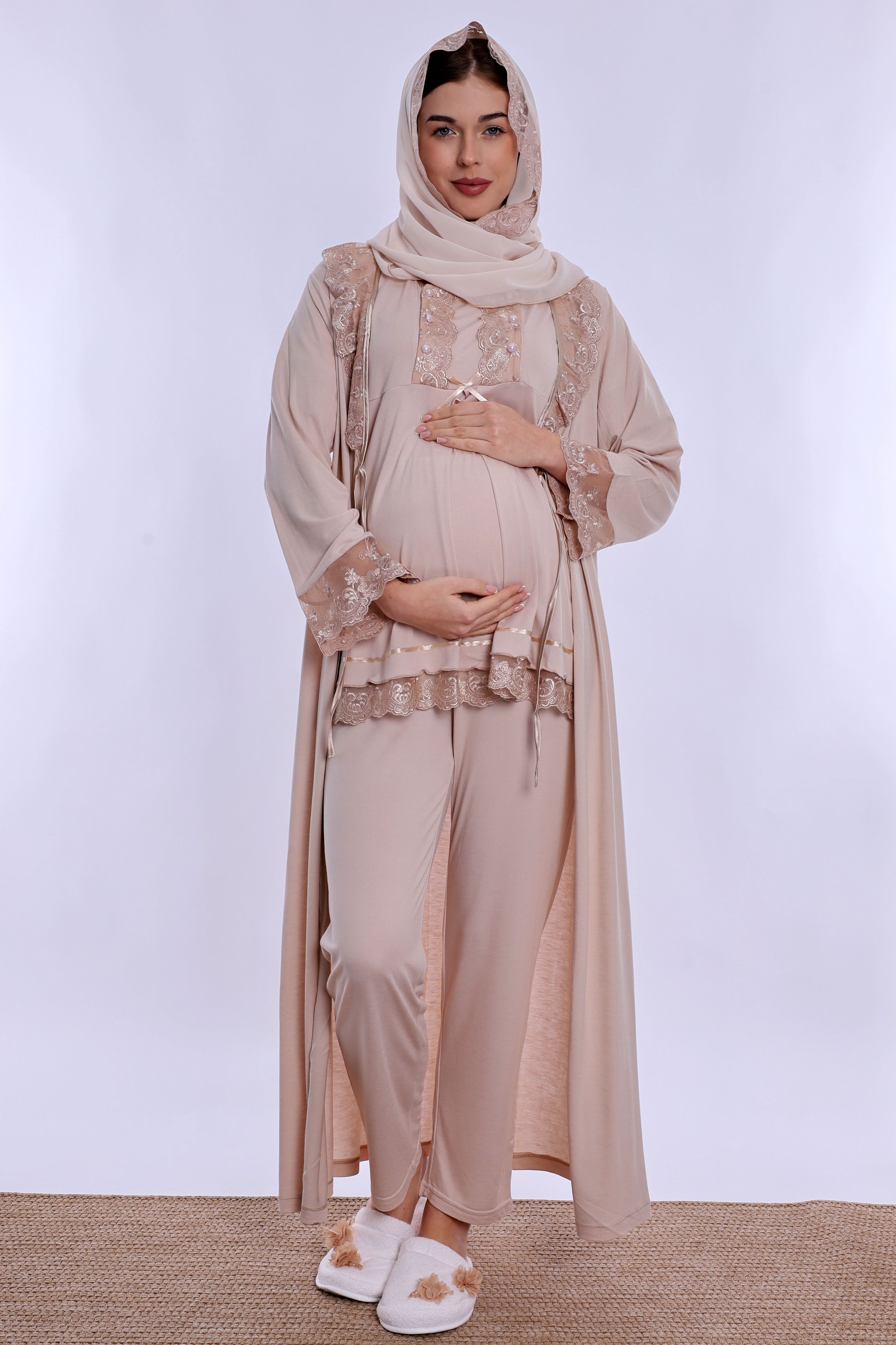 2T60372 Tesettürlü Yumuşak Dokulu Pamuklu  Uzun Sabahlıklı Hamile Lohusa Pijama Takımı  - Bej