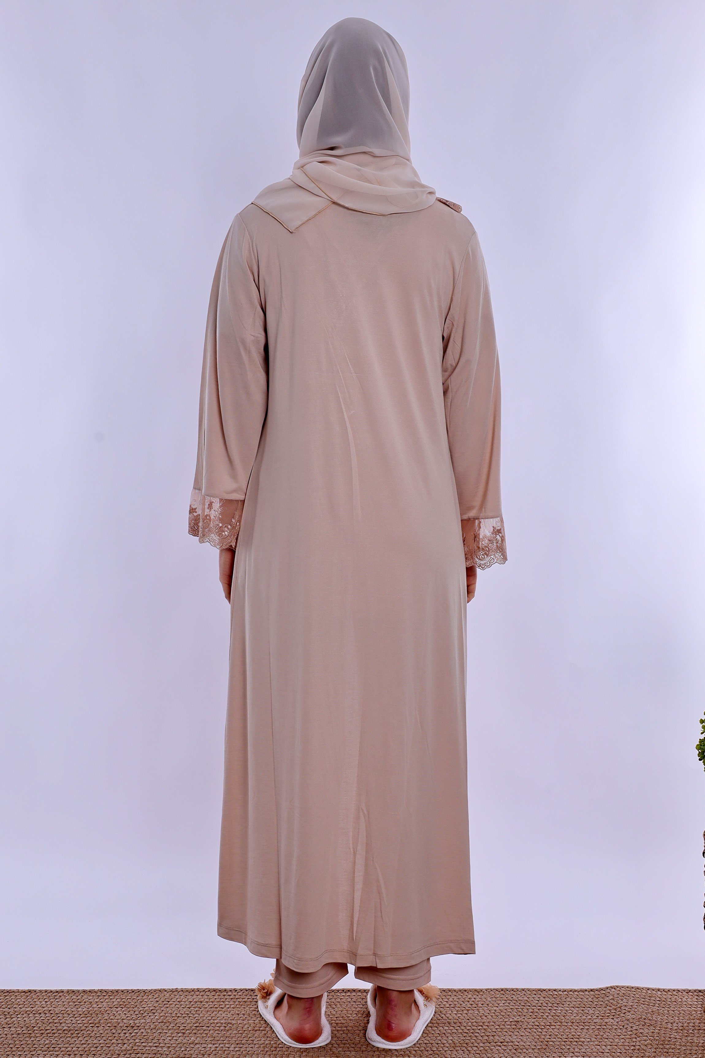 2T60372 Tesettürlü Yumuşak Dokulu Pamuklu  Uzun Sabahlıklı Hamile Lohusa Pijama Takımı  - Bej