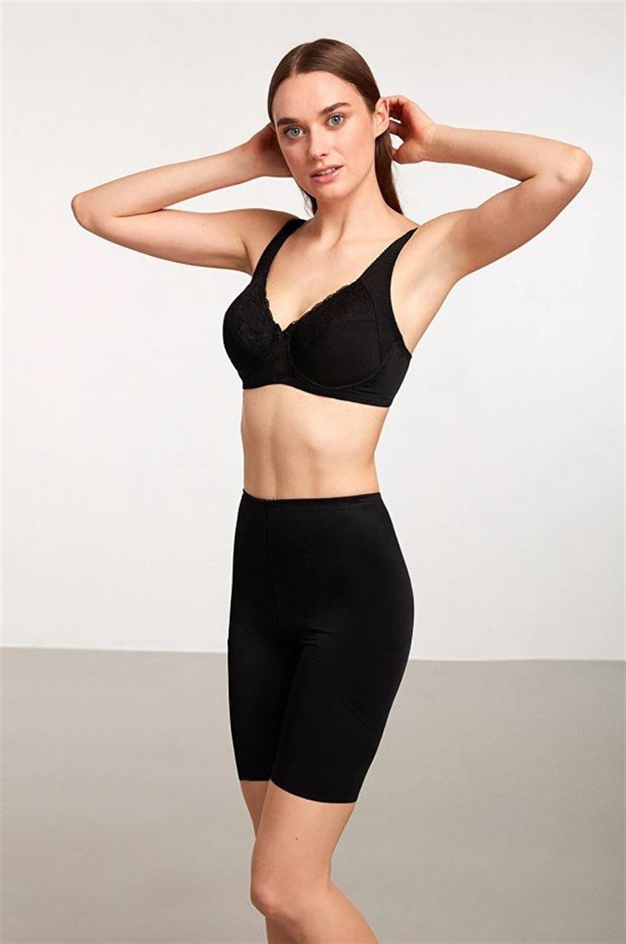 Kom Alaia Siyah Karın ve Kalça Toparlayıcı Korse