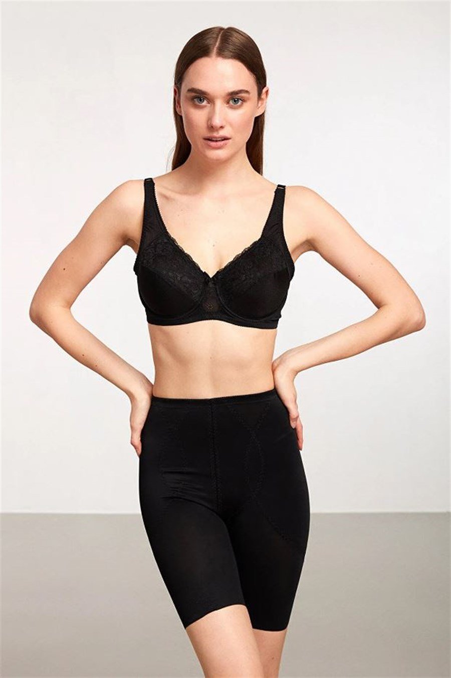 Kom Alaia Siyah Karın ve Kalça Toparlayıcı Korse