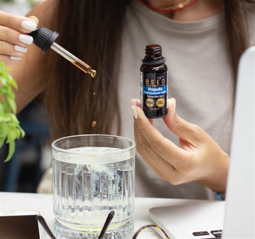 Beeo Active Propolis Suda Çözünür 2 Adet Damla 20 Ml