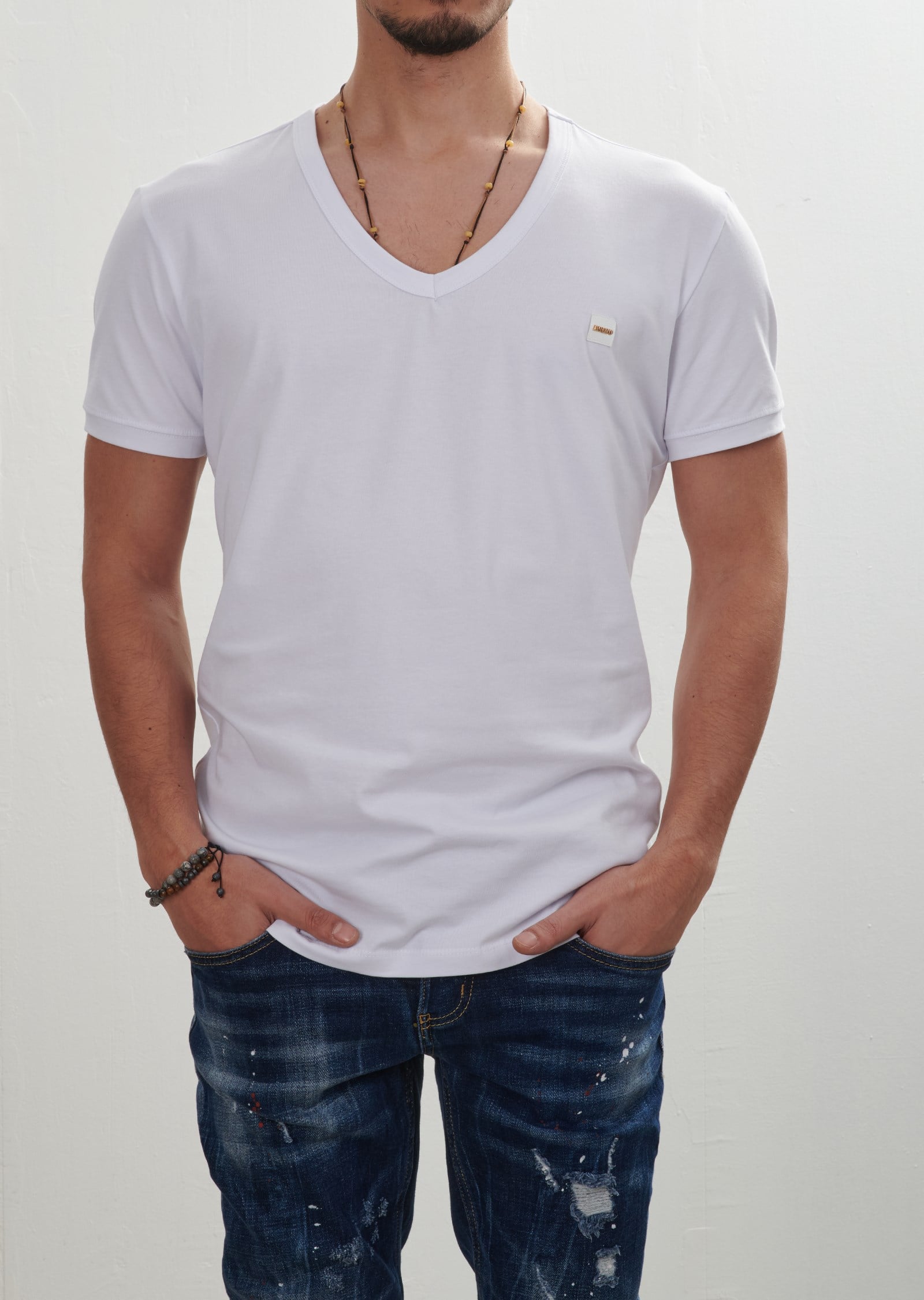 Basic Derin Yaka T-Shirt