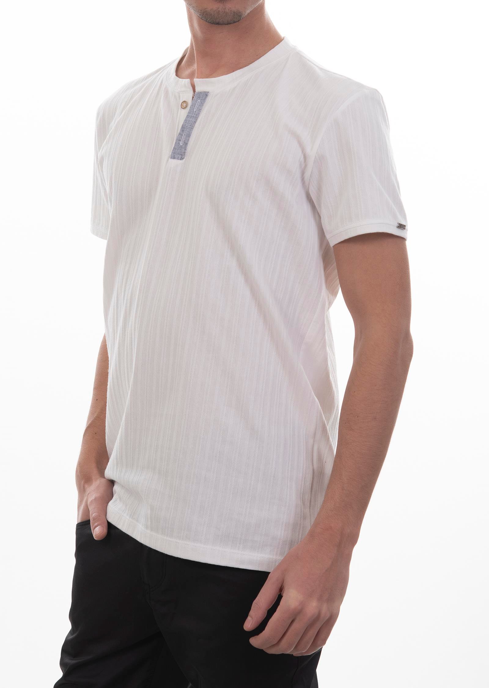 Düğmeli Yaka Basic T-Shirt
