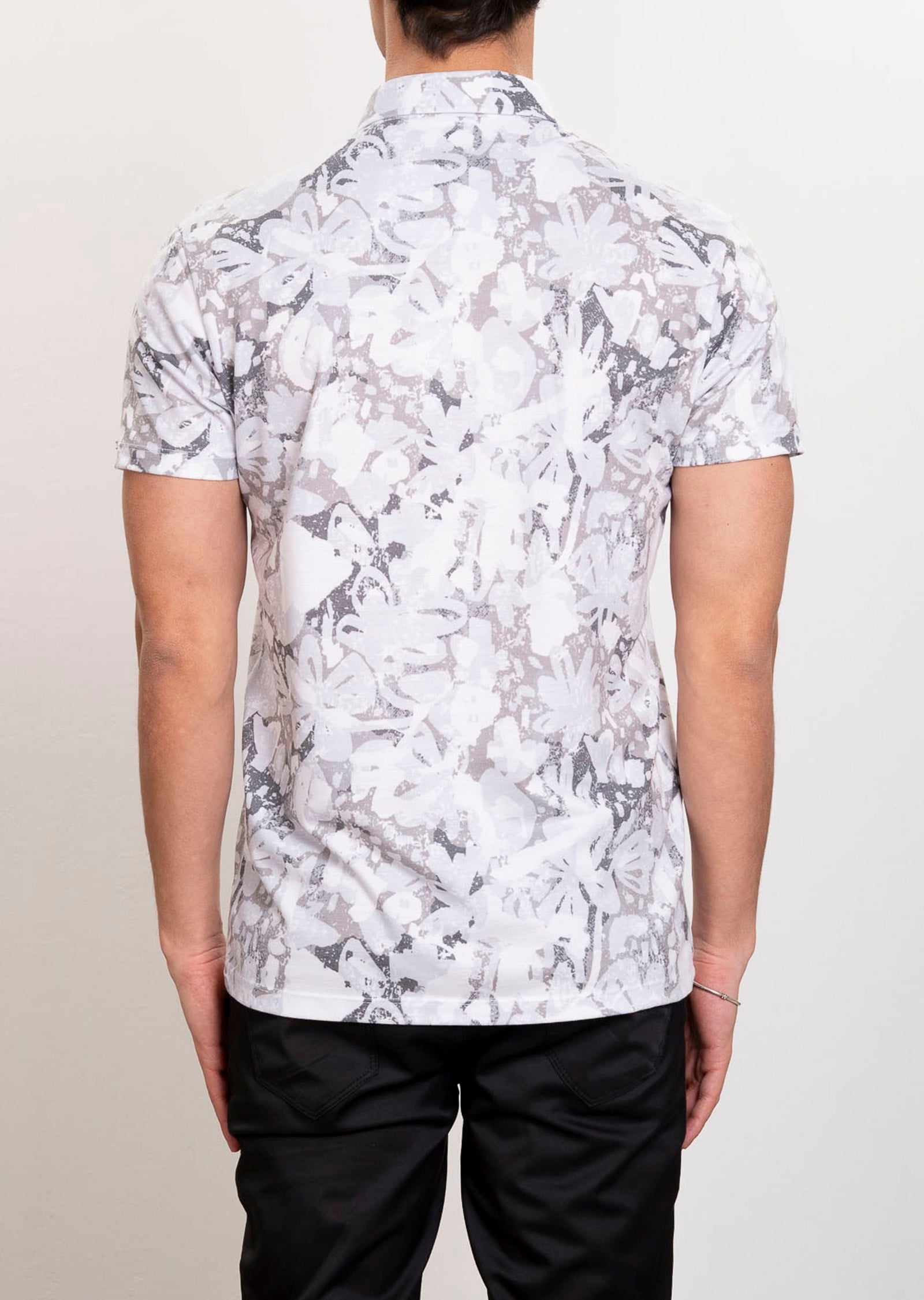 Mondo Yaprak Baskılı Beyaz Polo Yaka T-shirt