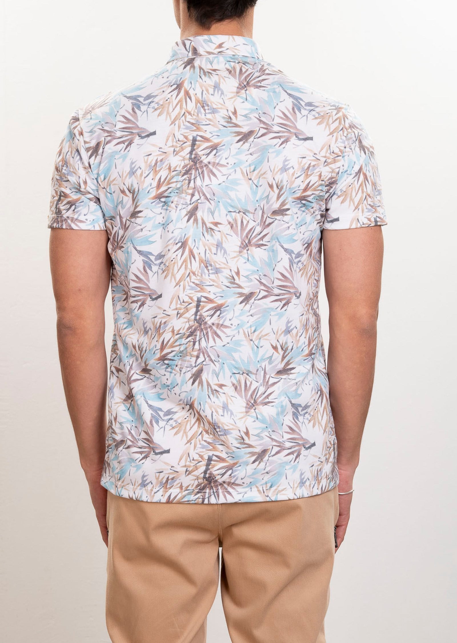 Mondo Yaprak Baskılı Beyaz Polo Yaka T-shirt