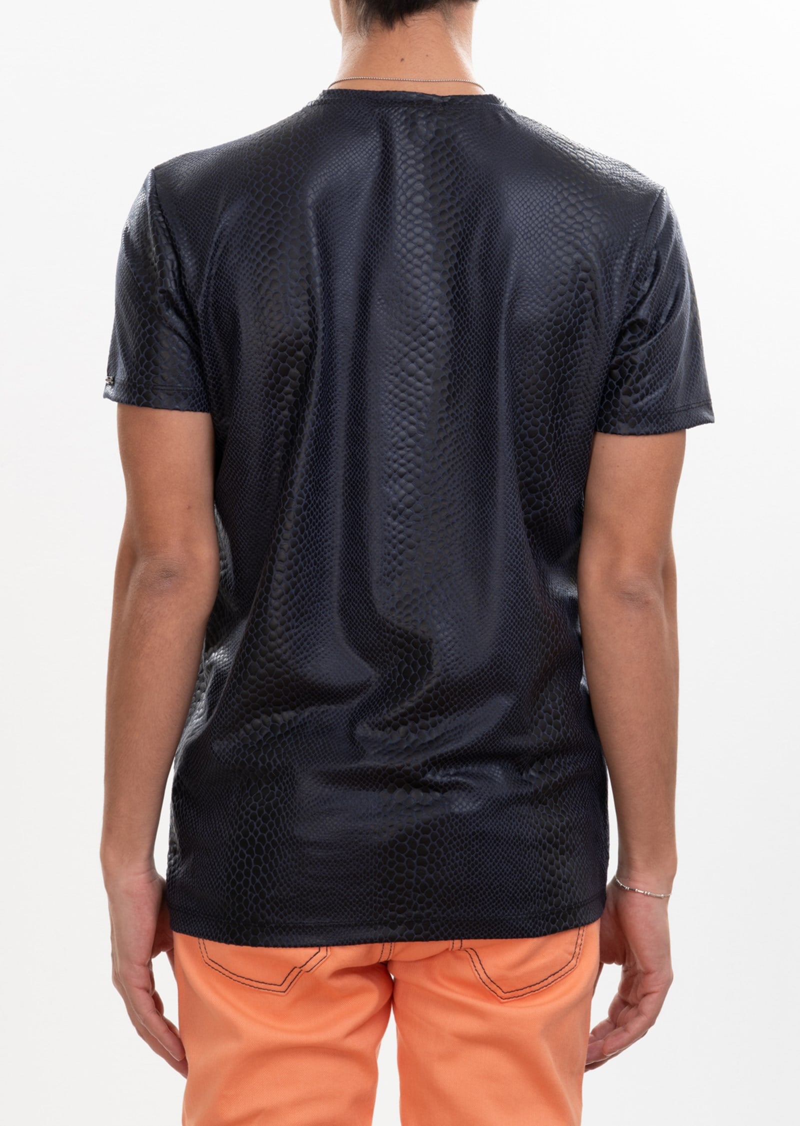 Yılan Derisi Desenli V Yaka T-Shirt