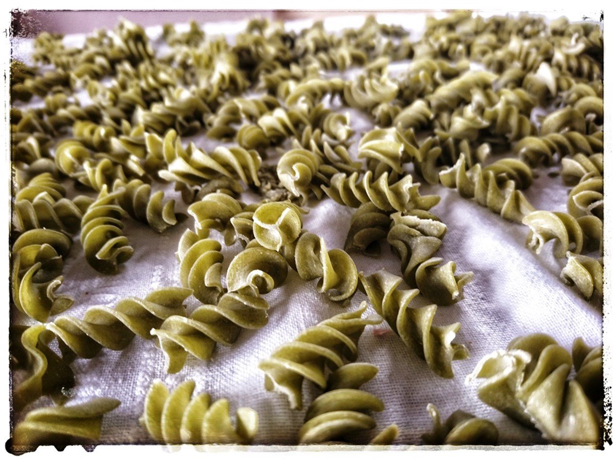'Köy Ispanaklı ve Köy Yumurtalı Ev Makarnası' 500 g