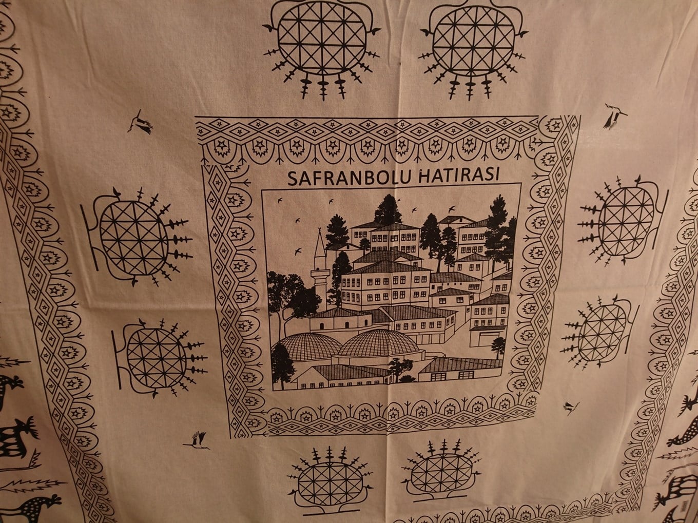 Safranbolu Masa Örtüsü 145 cm X 145 cm