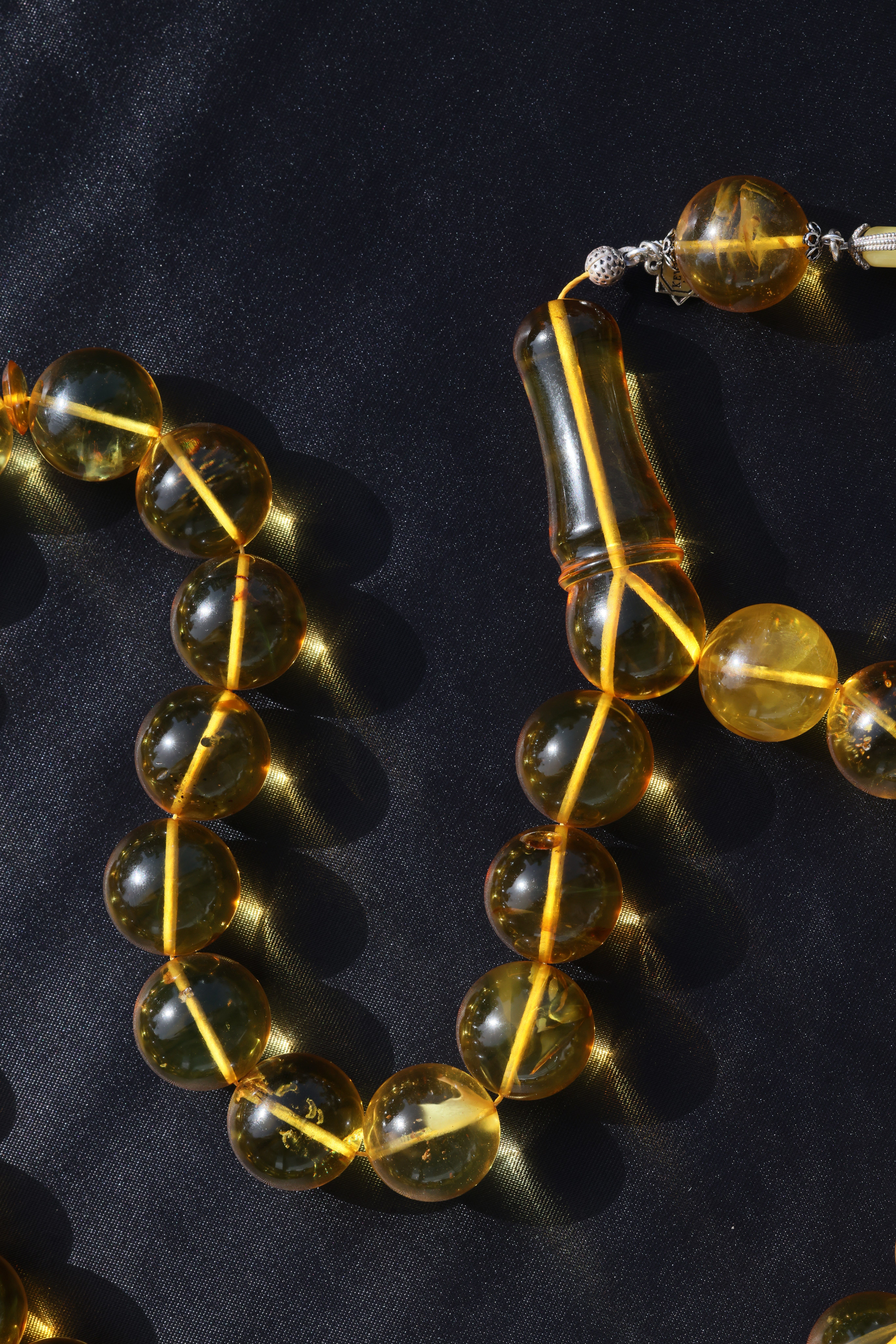 Dev Damla Kehribar TesbihDev Damla Kehribar Tesbih - Kevser AntikDamla Kehribar Tesbihler