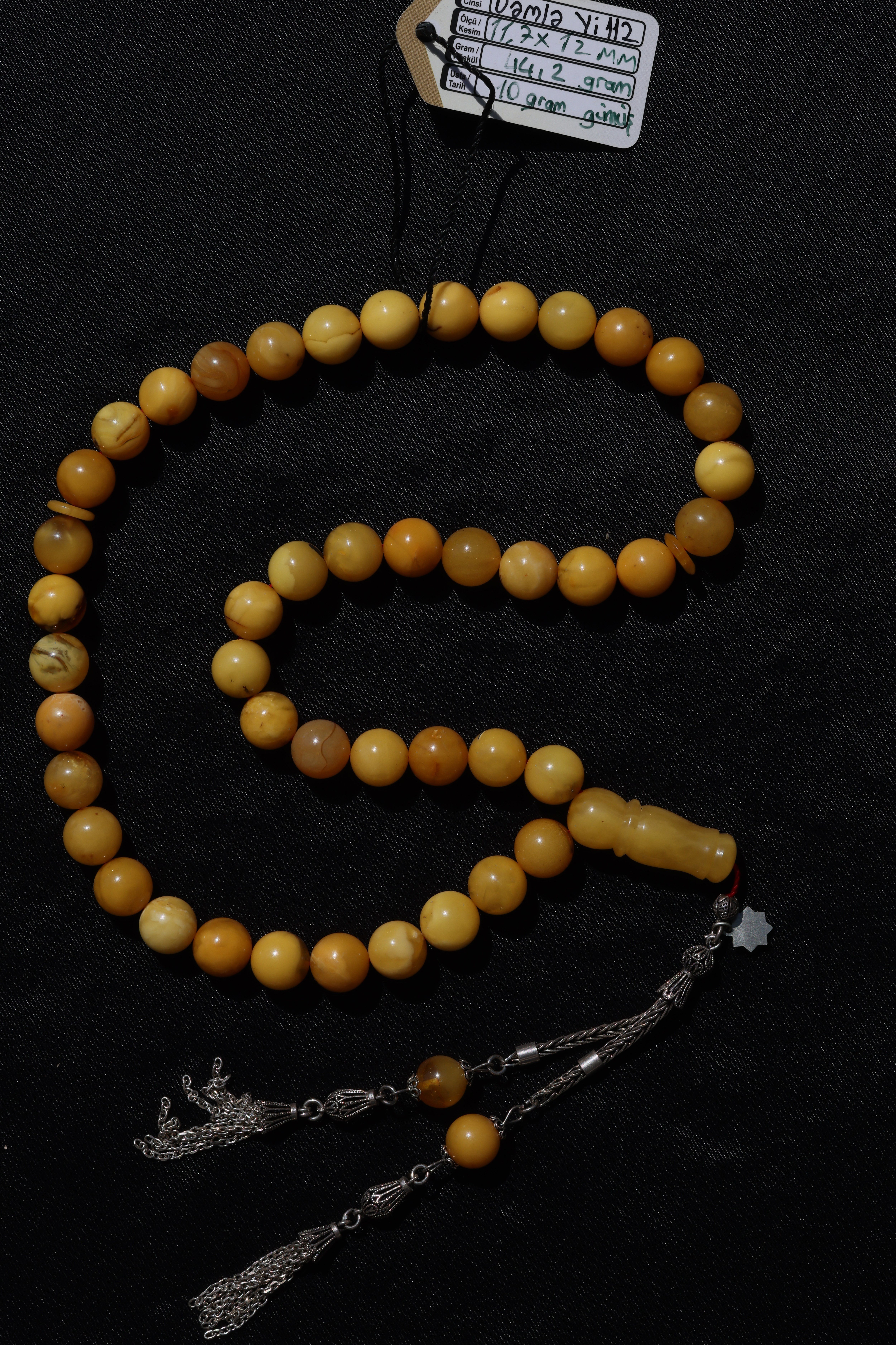 Özel Tasarım Sertifikalı Seccar Damla Kehribar TesbihÖzel Tasarım Sertifikalı Seccar Damla Kehribar Tesbih - Kevser AntikDamla Kehribar Tesbihler