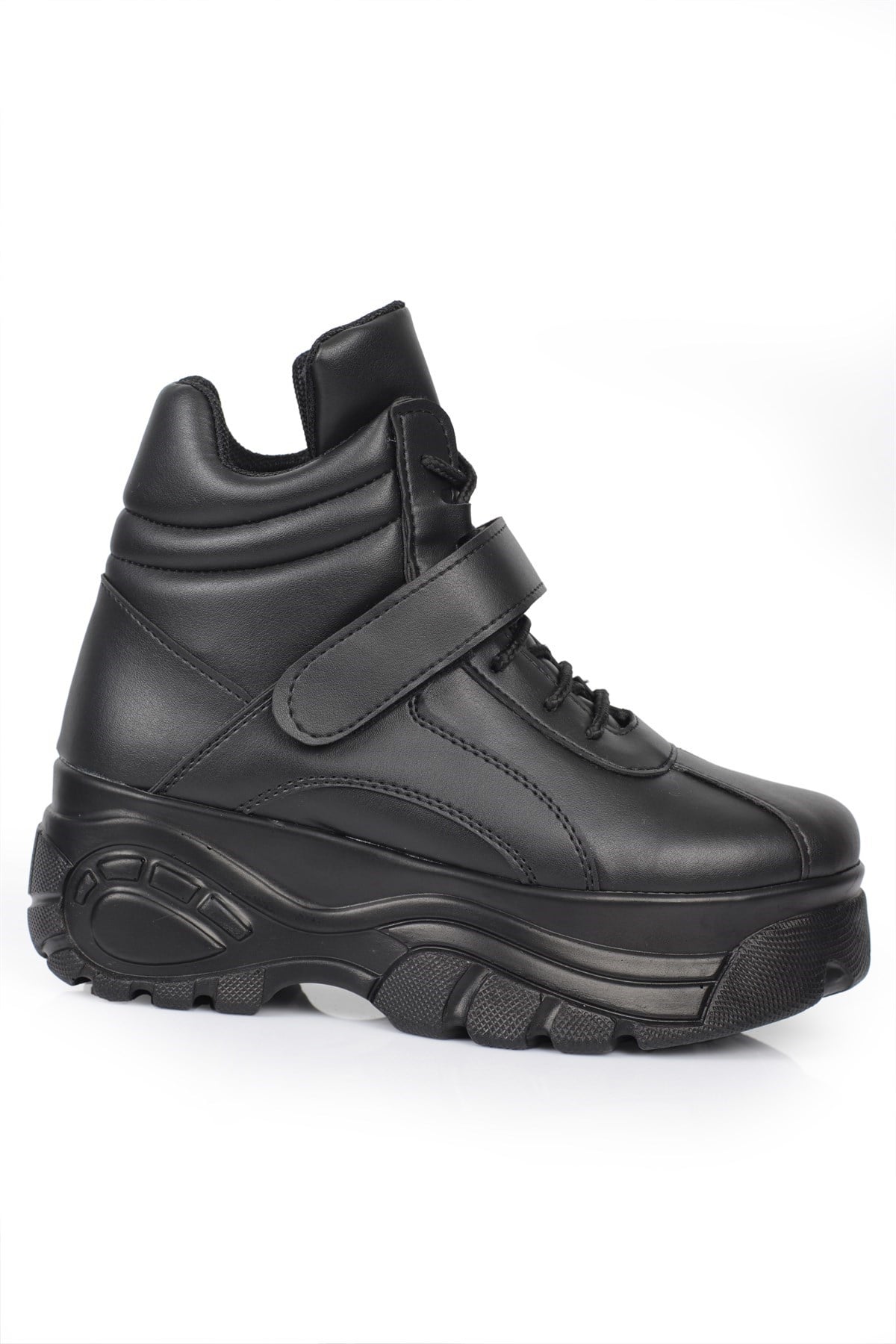 Buty Siyah Bot