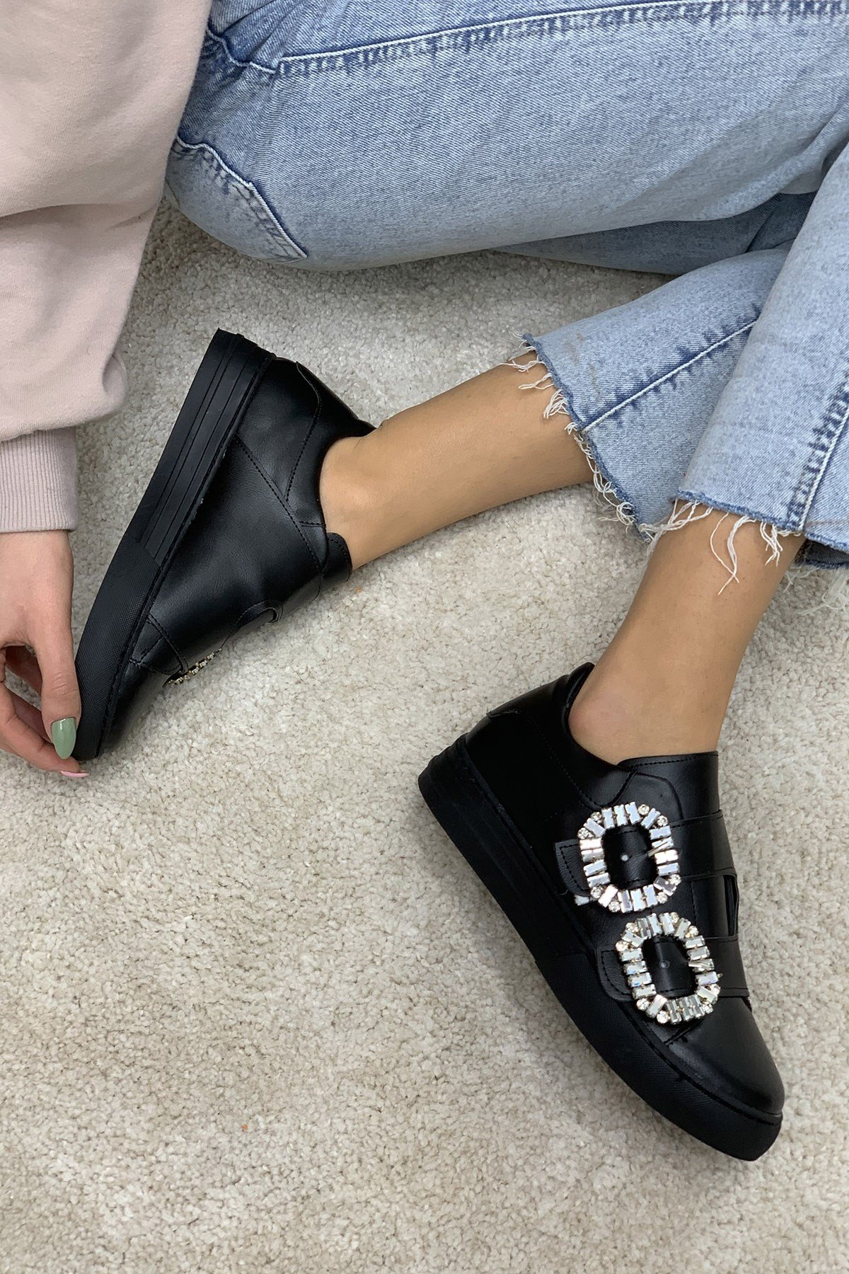 Clares Siyah Taşlı Mat Kadın Sneakers