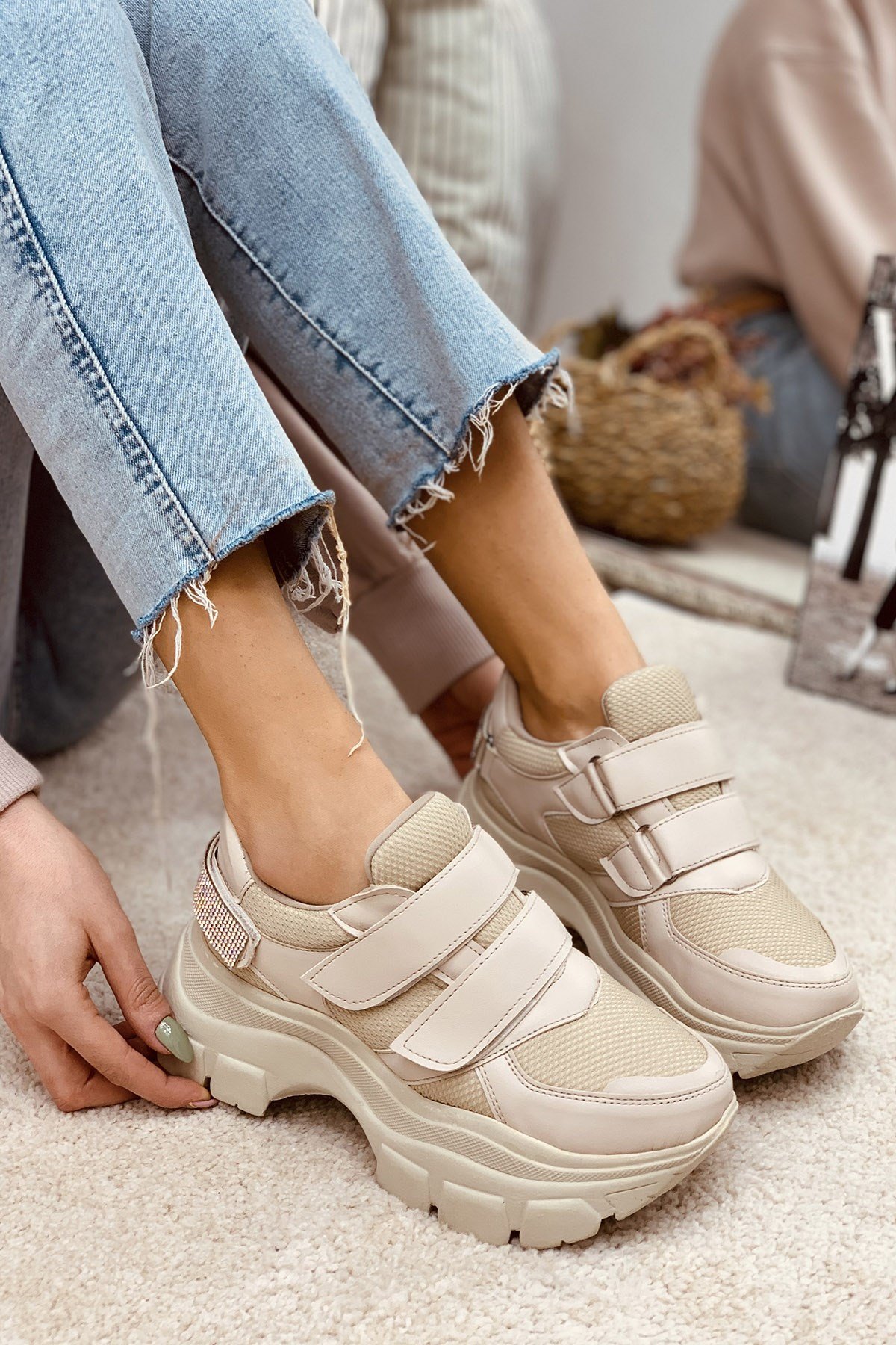 Wall Ten  Nude Cırtlı Taşlı 6Cm Taban Yk  Bayan Spor Ayakkabı Sneakers