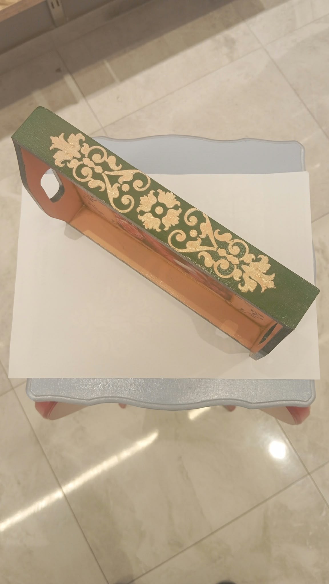 El boyama ahşap tepsi 23*17