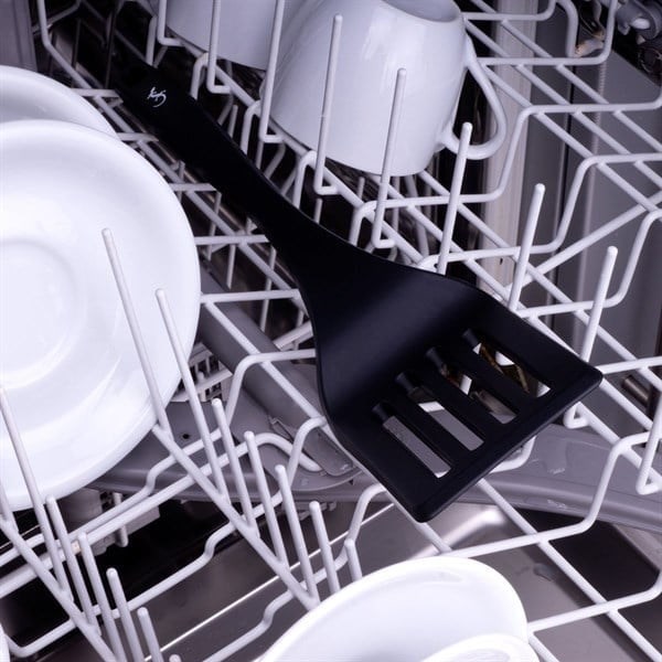 Lurch - Platin Silikon Delikli Spatula 32,5 cm Siyah - Yanmaz, Yapışmaz, Bükülmez, Çizmez, Tat ve Koku Bırakmaz - 240603