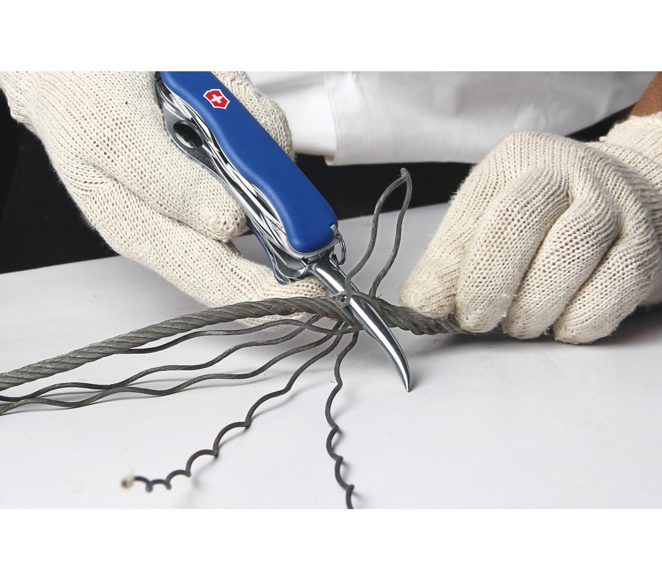 Victorinox 0.8503.2MW Skipper Pro Çakı