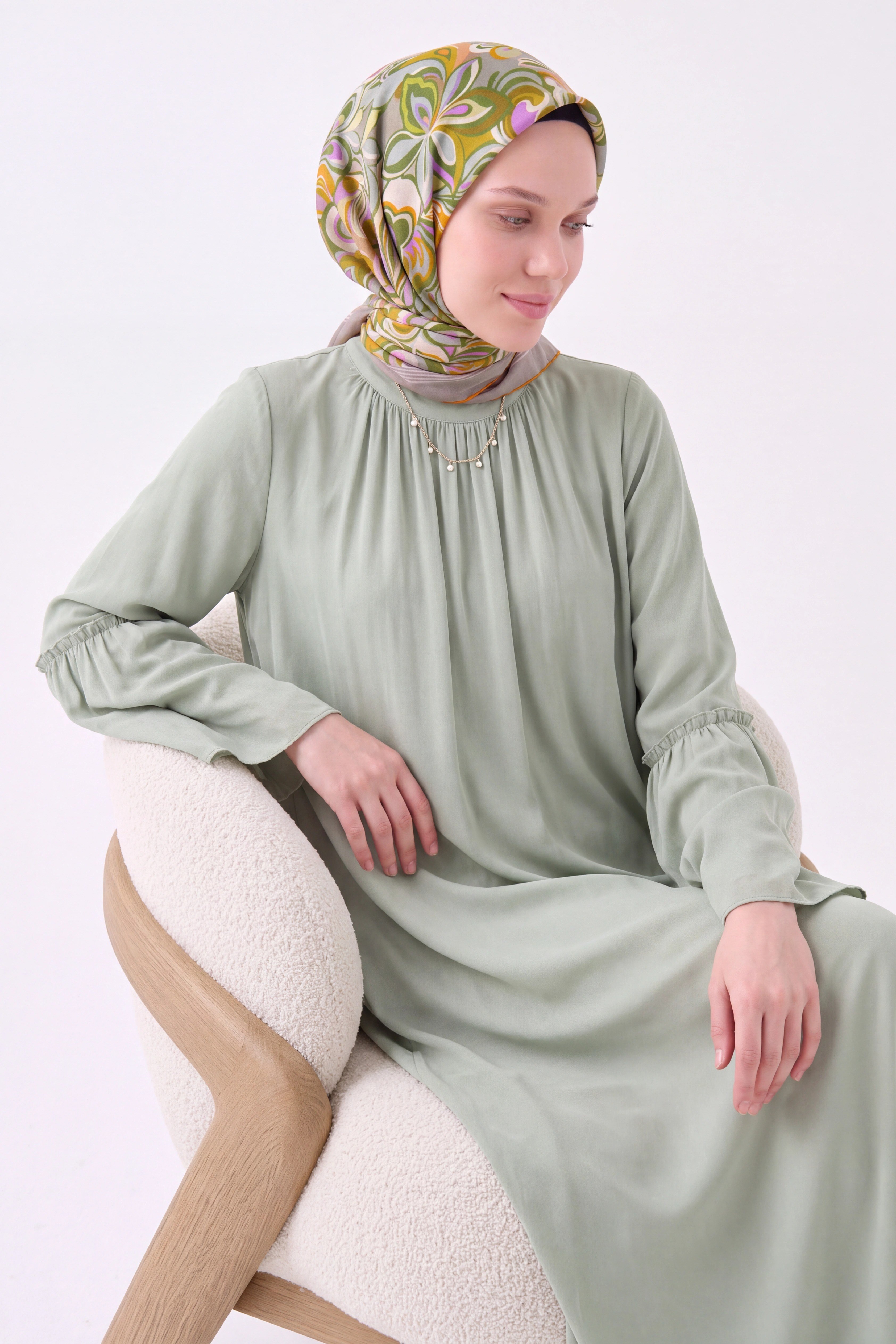 161038-08Velora Eşarp Aura Floral Yeşil