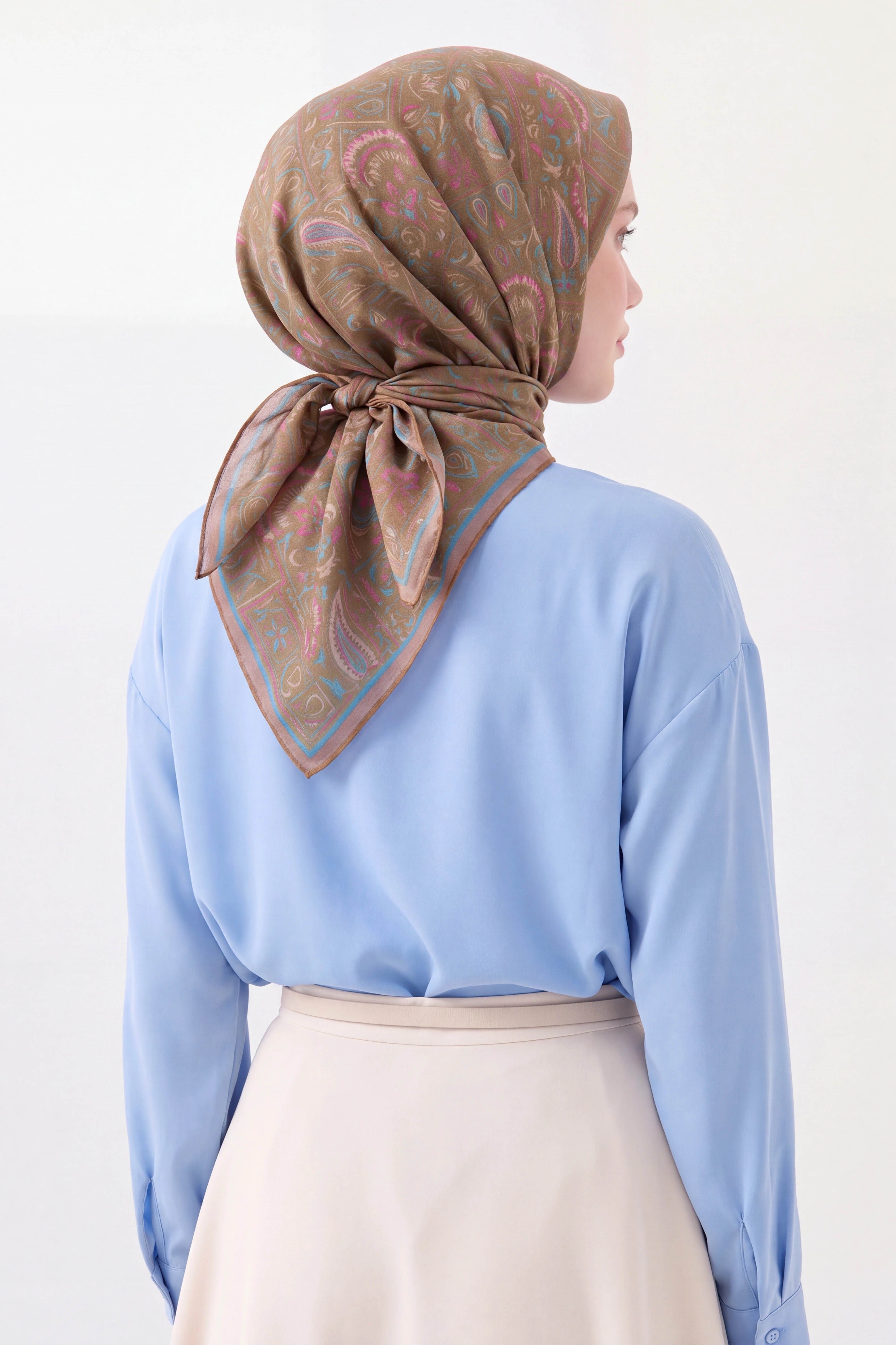 73165-08Soft Eşarp Etnik Yağ Yeşili