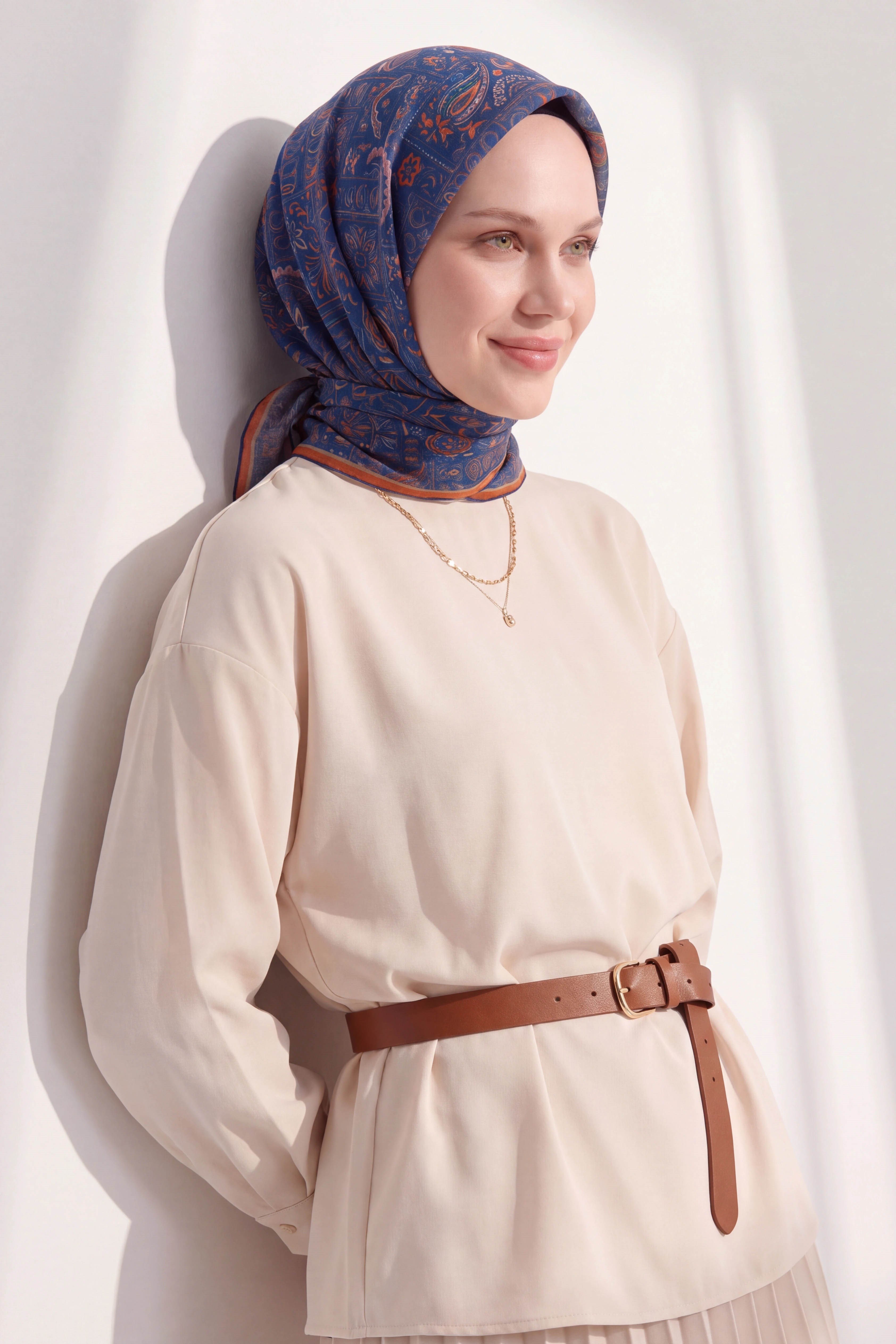 73165-14Soft Eşarp Etnik Gece Mavisi