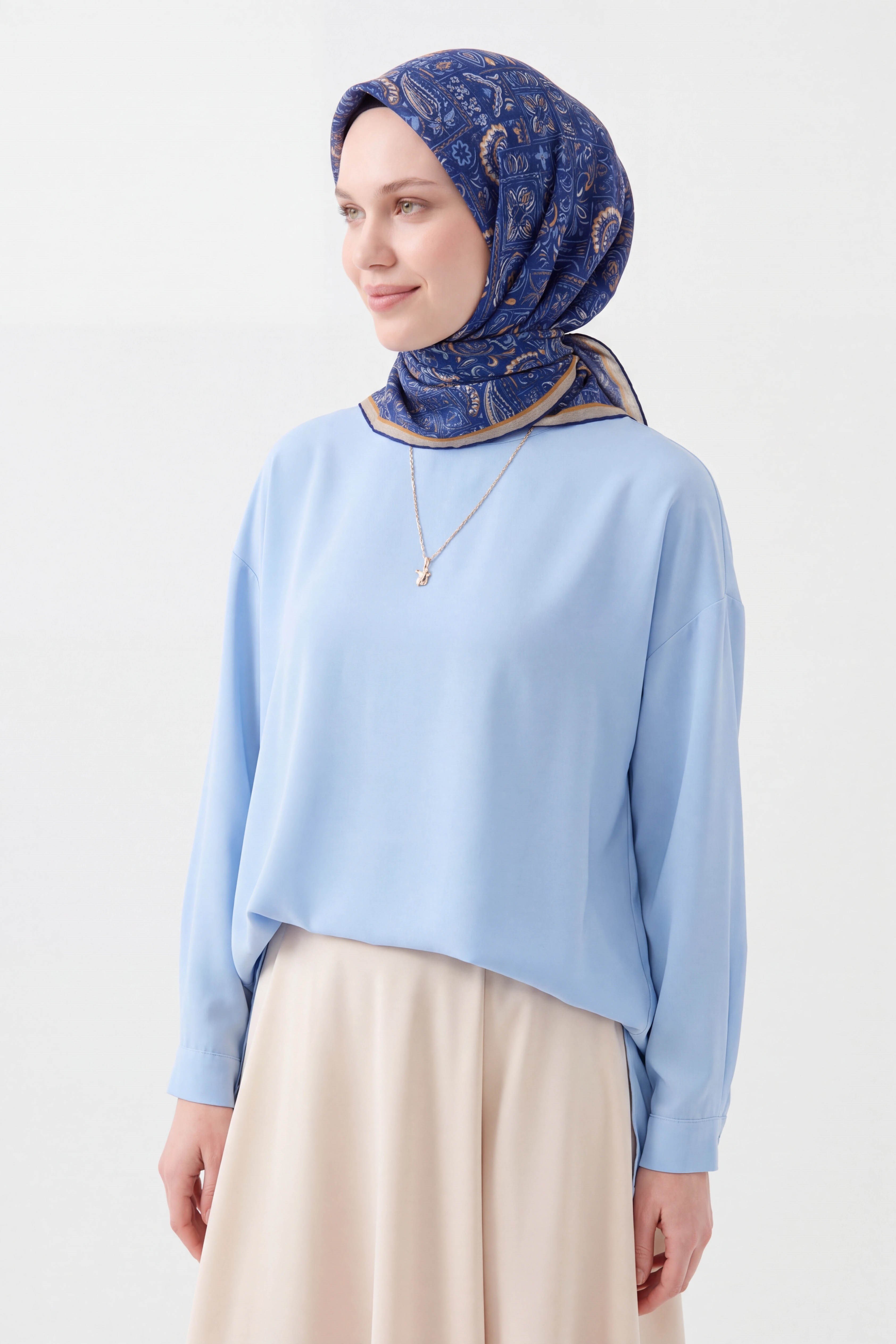 73165-15Soft Eşarp Etnik Lacivert