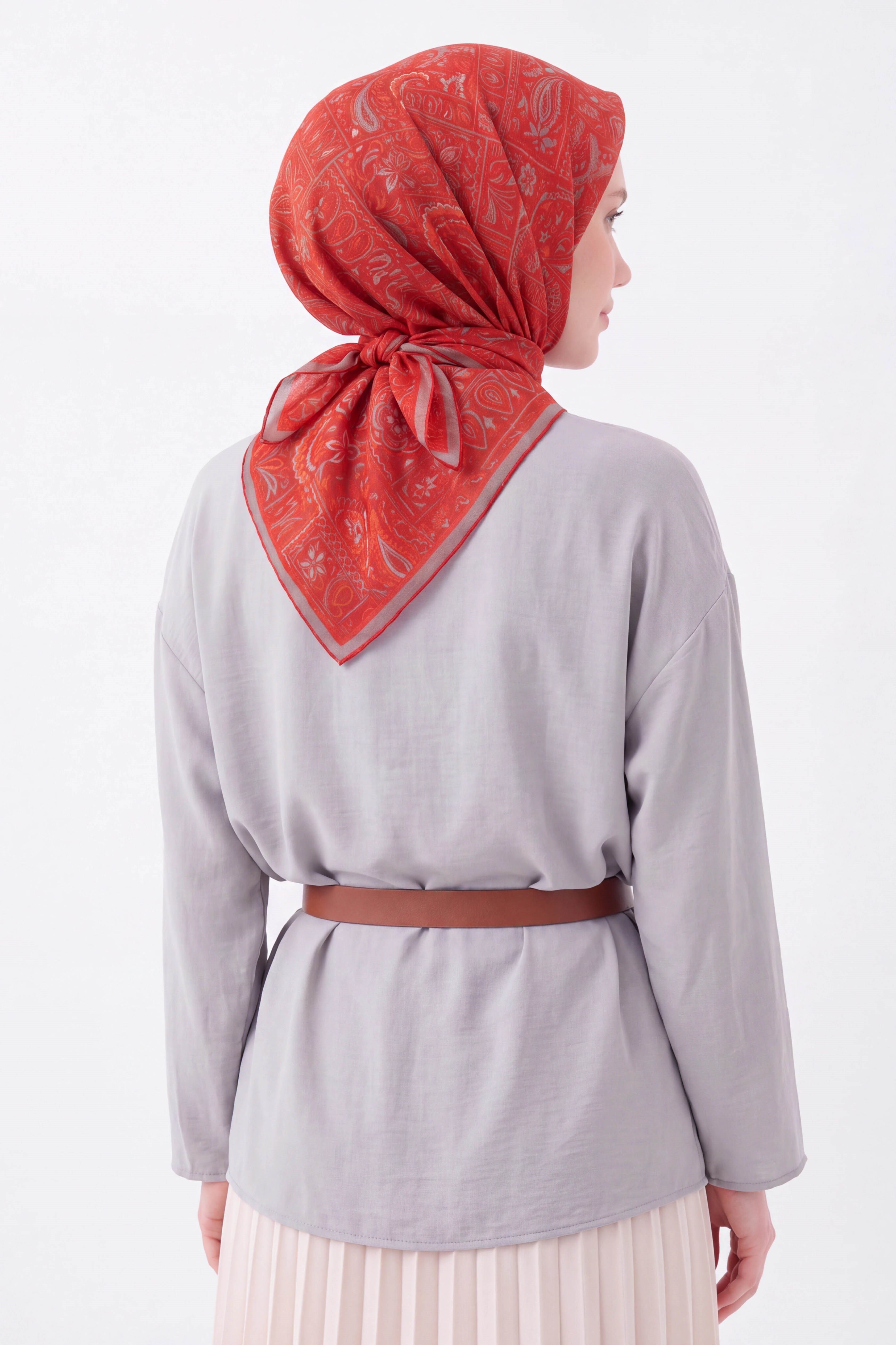 73165-20Soft Eşarp Etnik Kırmızı